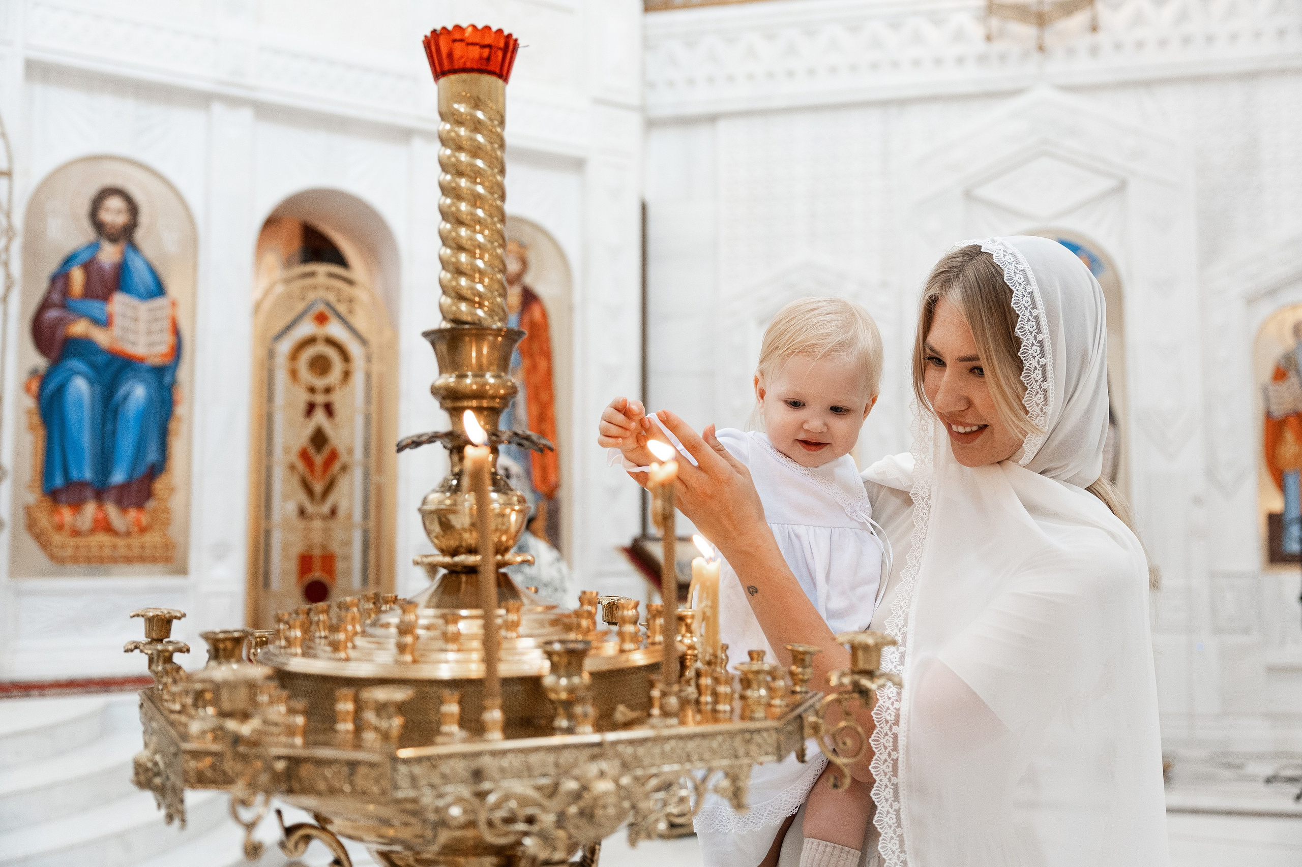 Крещение Аделины. Фотограф Крещение, Выписка москва