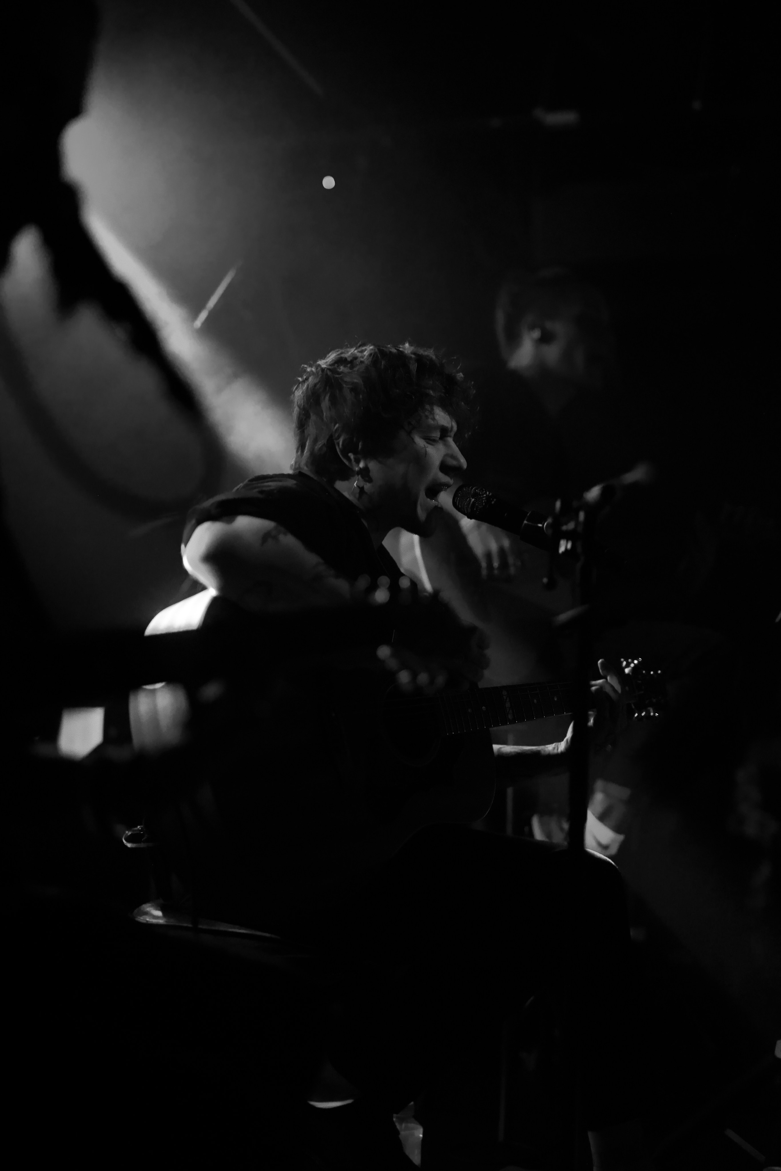 БЛАГОТВОРИТЕЛЬНЫЙ КОНЦЕРТ «ТРИ ДНЯ ДОЖДЯ» В 16 ТОННАХ