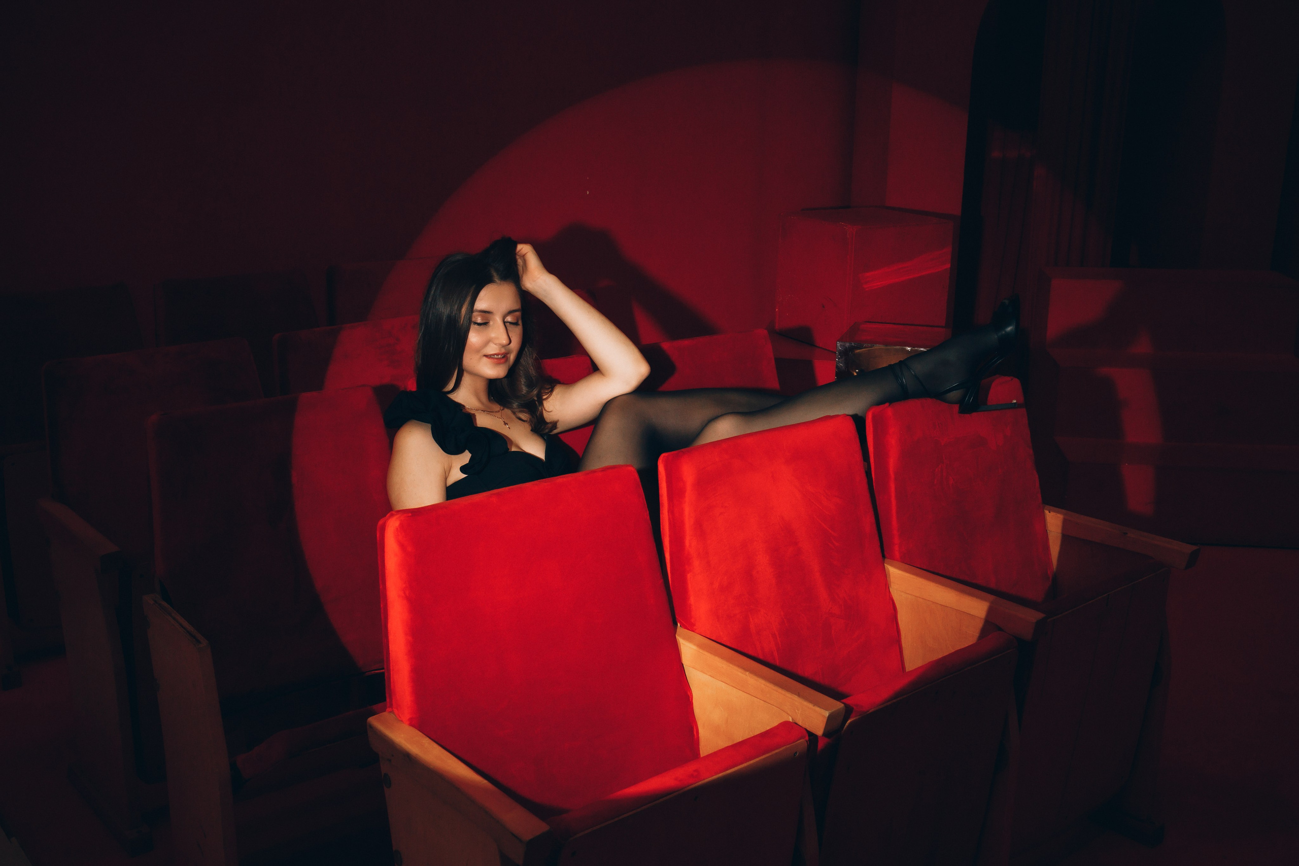 Женский портрет для тебя и твоего дела. Профессиональный фотограф в Санкт-Петербурге Александр Волосенцев