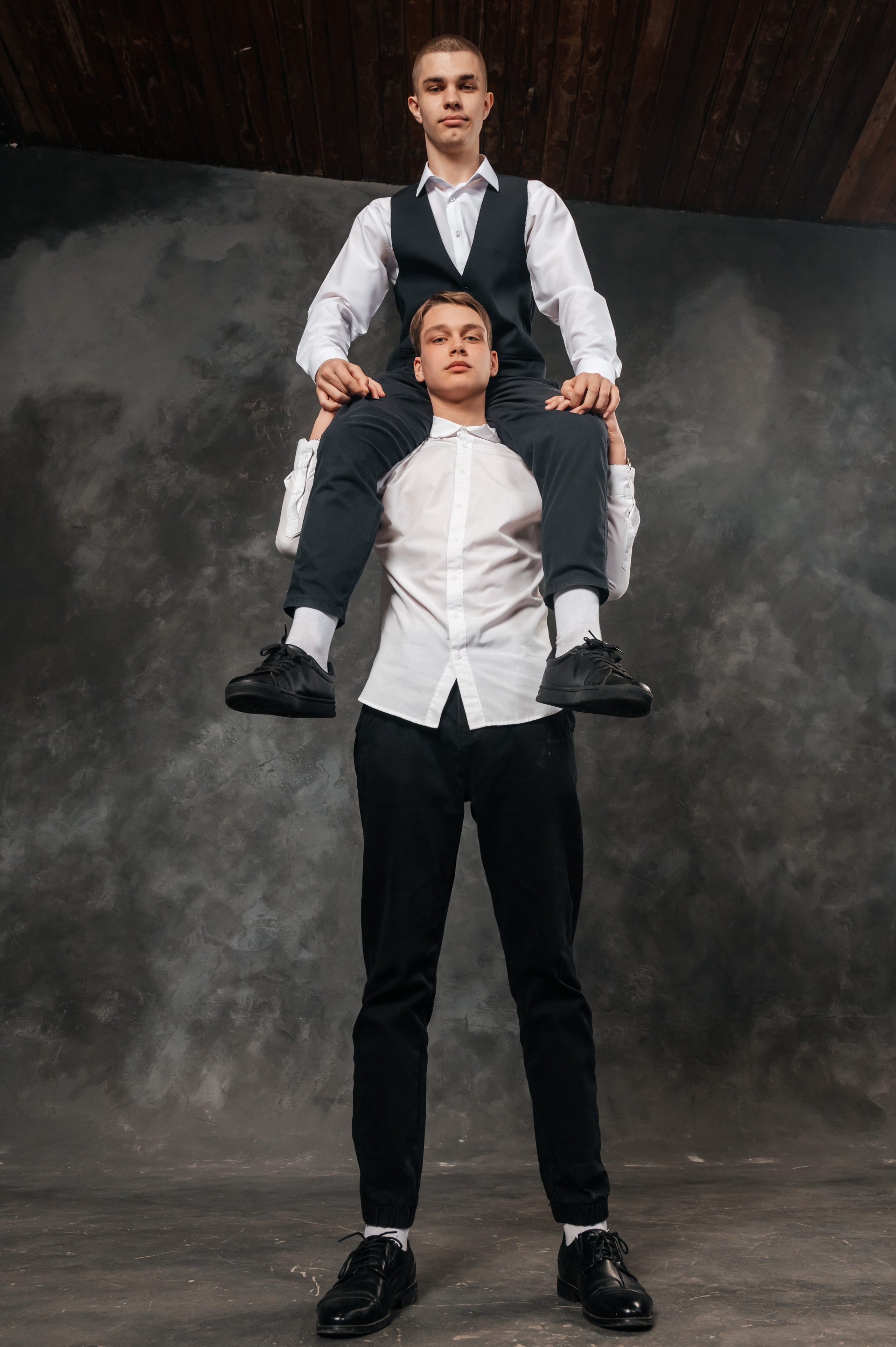 Старшие классы. Современные выпускные альбомы в Новосибирске