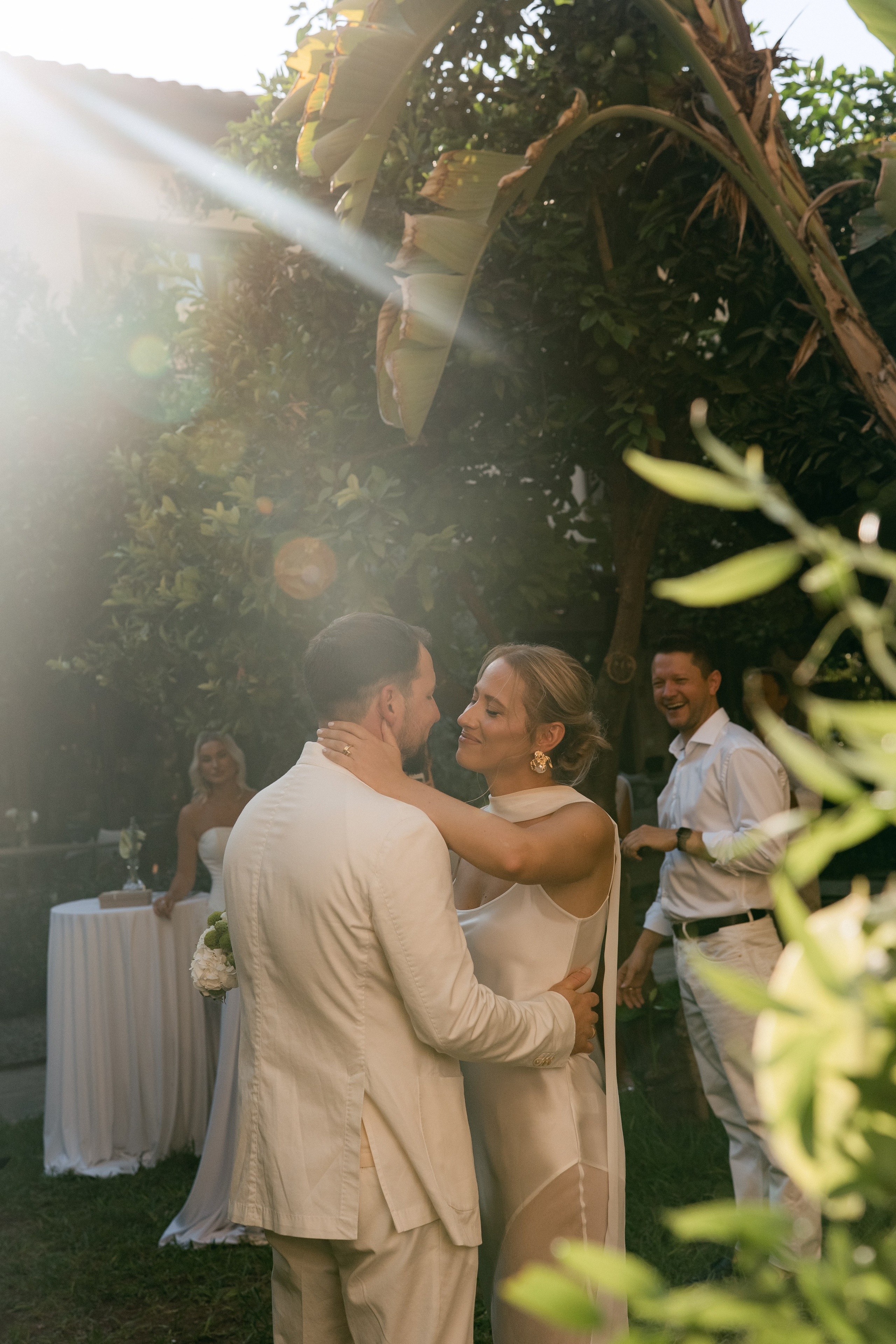 A German wedding among palms. Wedding & Documentary Photographer based in Nuremberg — available across Europe & Turkey | Vitalii Nasonov