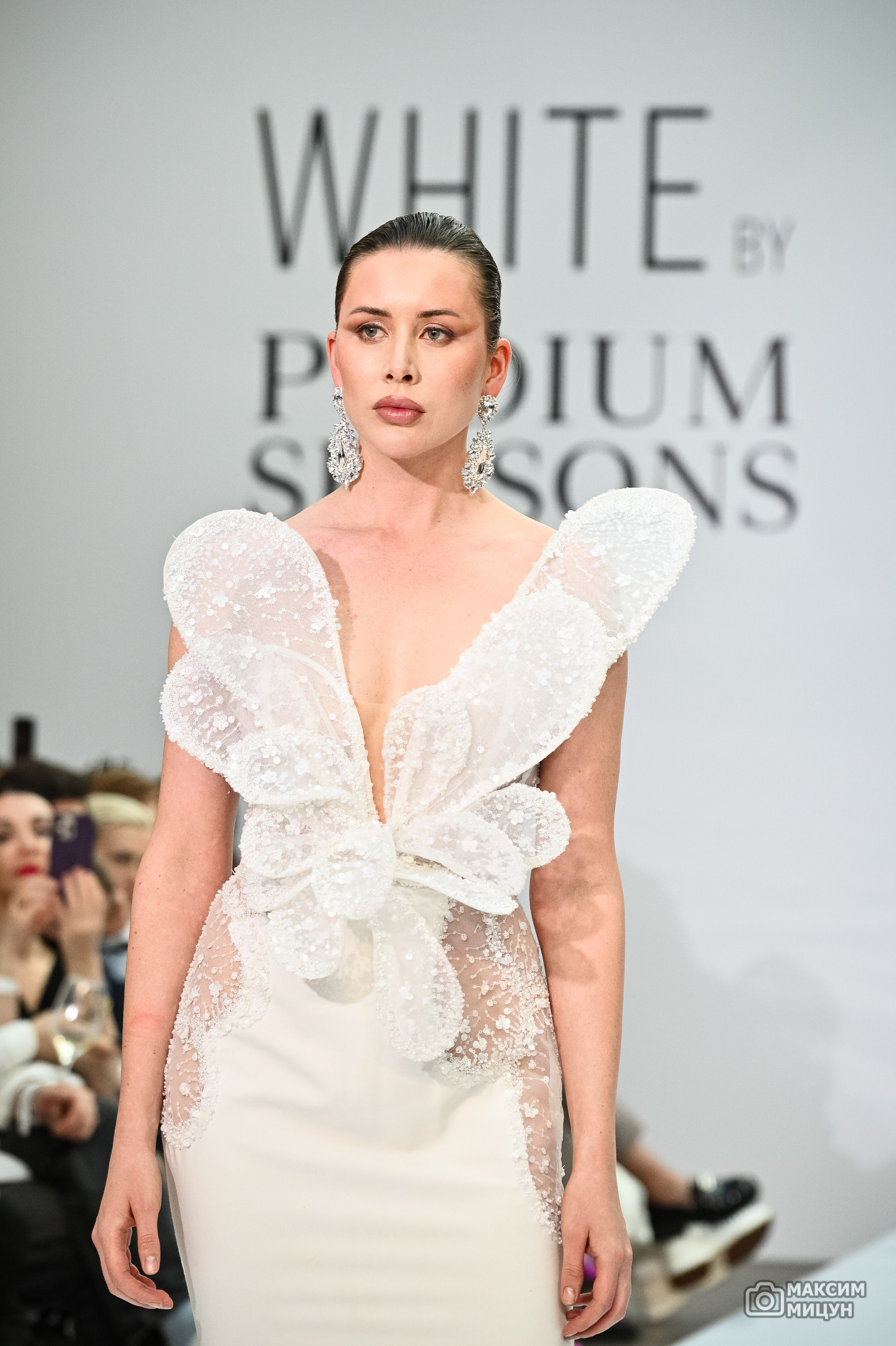 Модные показы. Фотограф Максим Мицун. Портрет, свадьба, репортаж, каталог