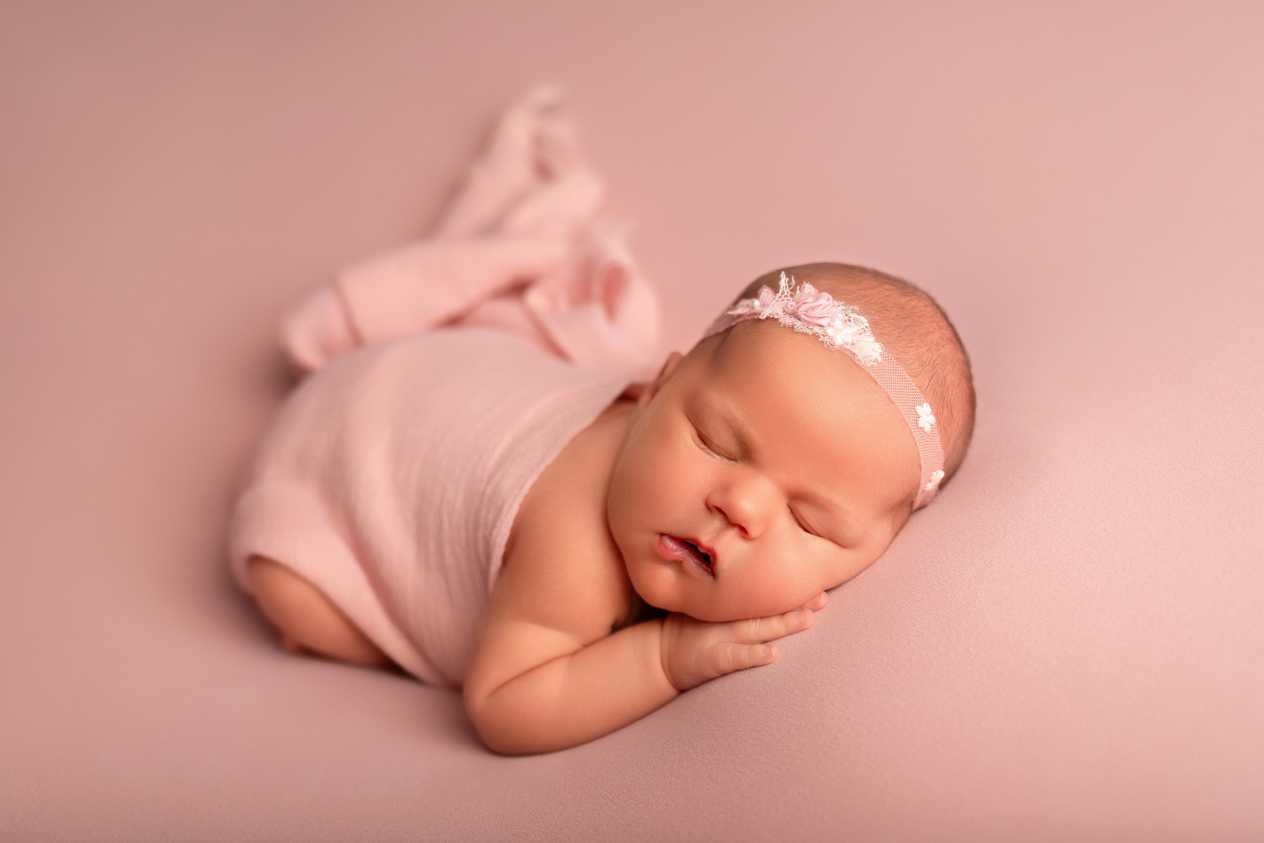 Девочки. Фотограф новорождённых Волгоград Волжский Дарья Рыскаль