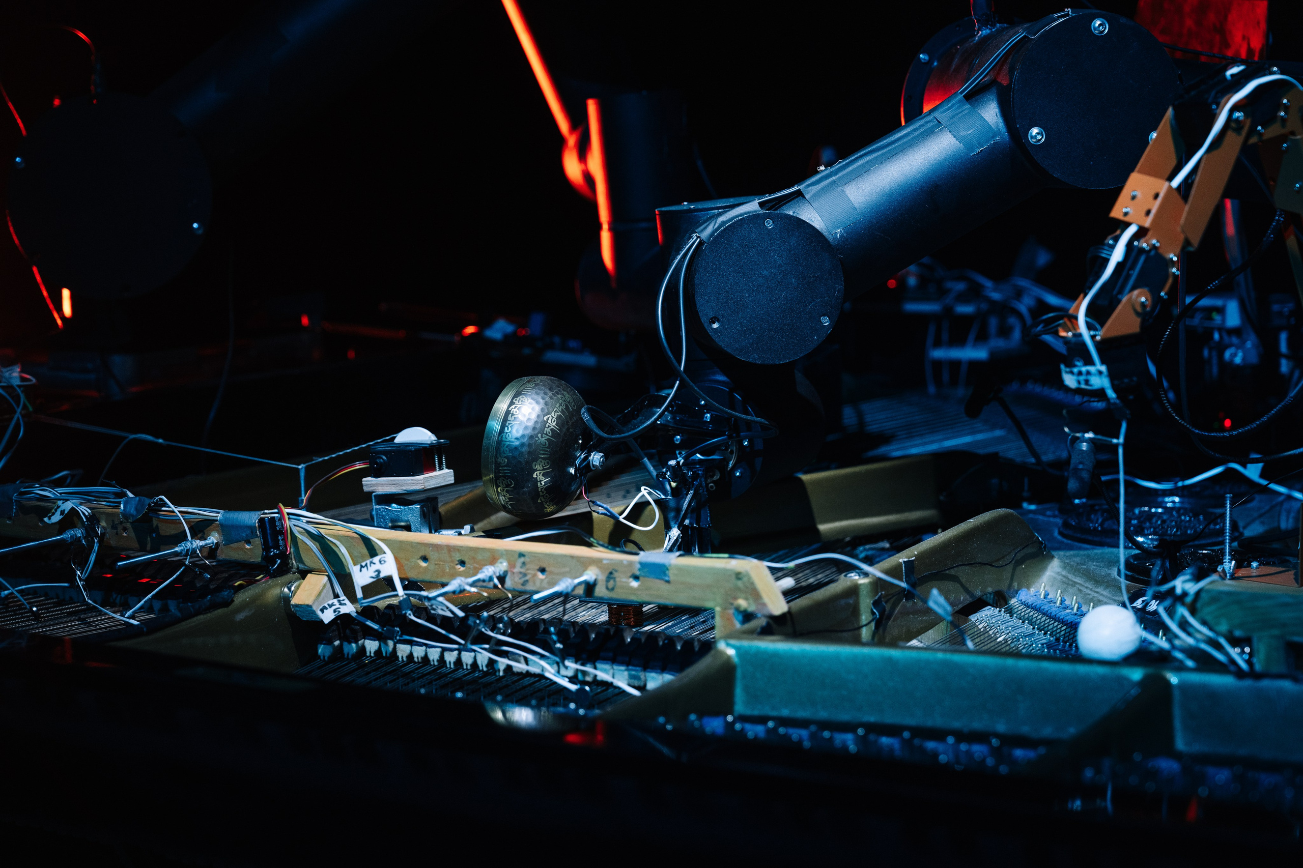 INTERVALS.EXHIBITION. @tomrus: Рустам Шагиморданов — фотограф