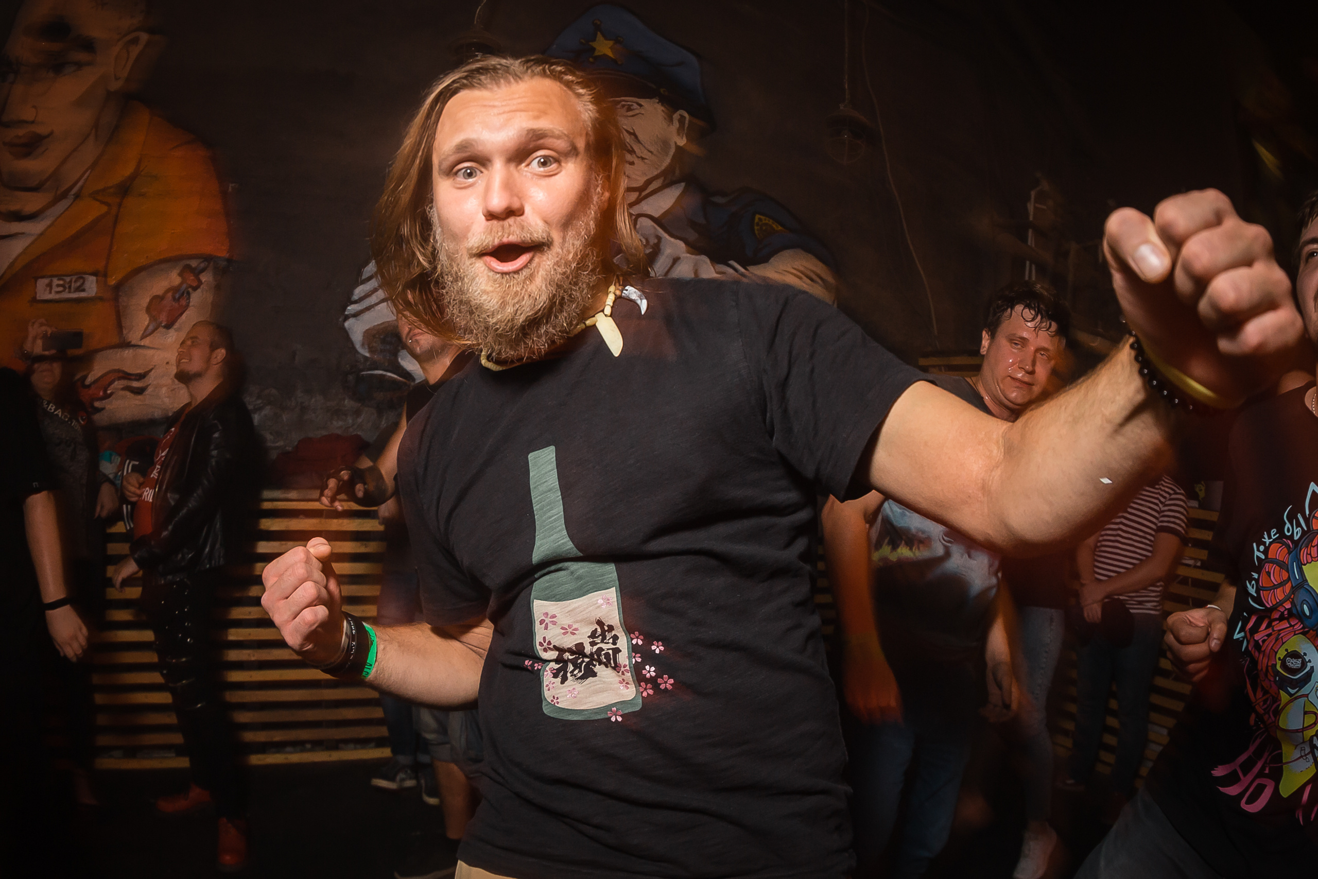 ВКЛЮЧАЙ МИКРОФОН! в Alcatraz bar. Фотографиня Мария Дикова