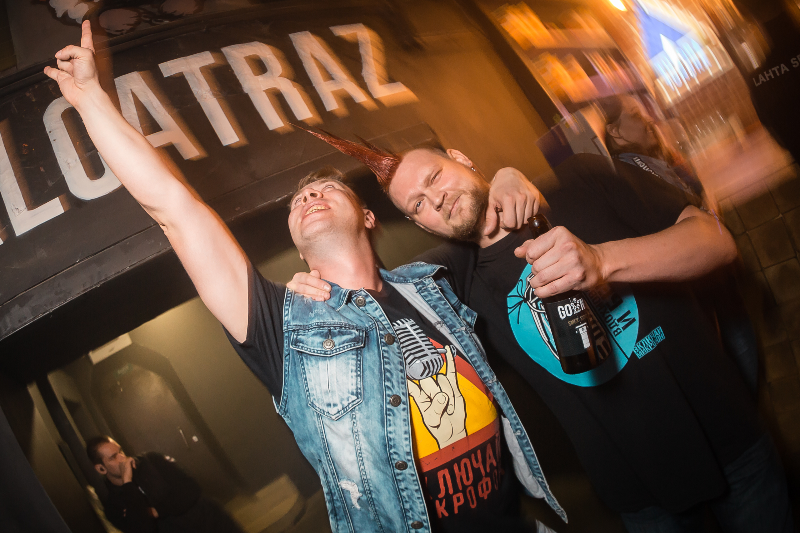 ВКЛЮЧАЙ МИКРОФОН! в Alcatraz bar. Фотографиня Мария Дикова