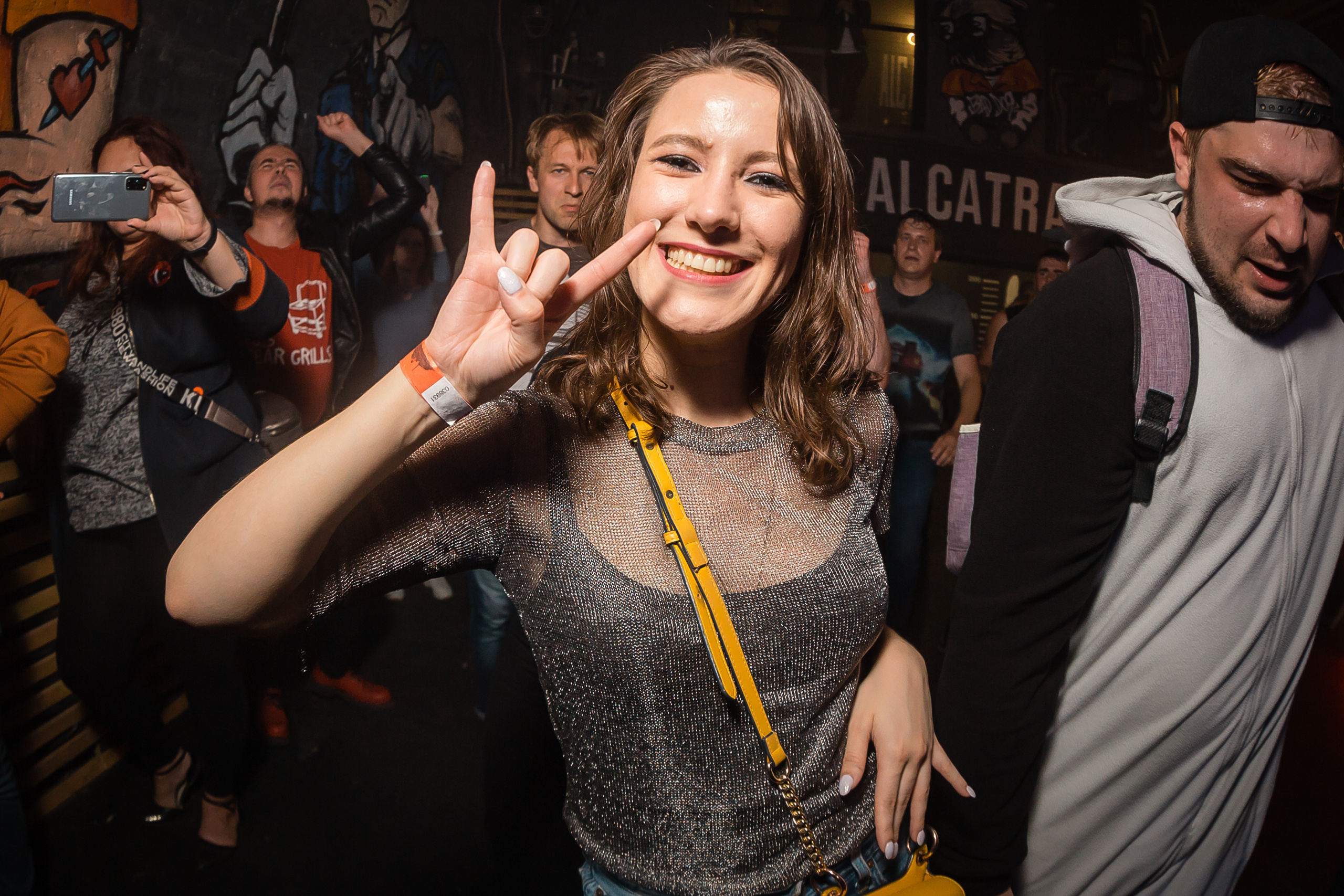 ВКЛЮЧАЙ МИКРОФОН! в Alcatraz bar. Фотографиня Мария Дикова