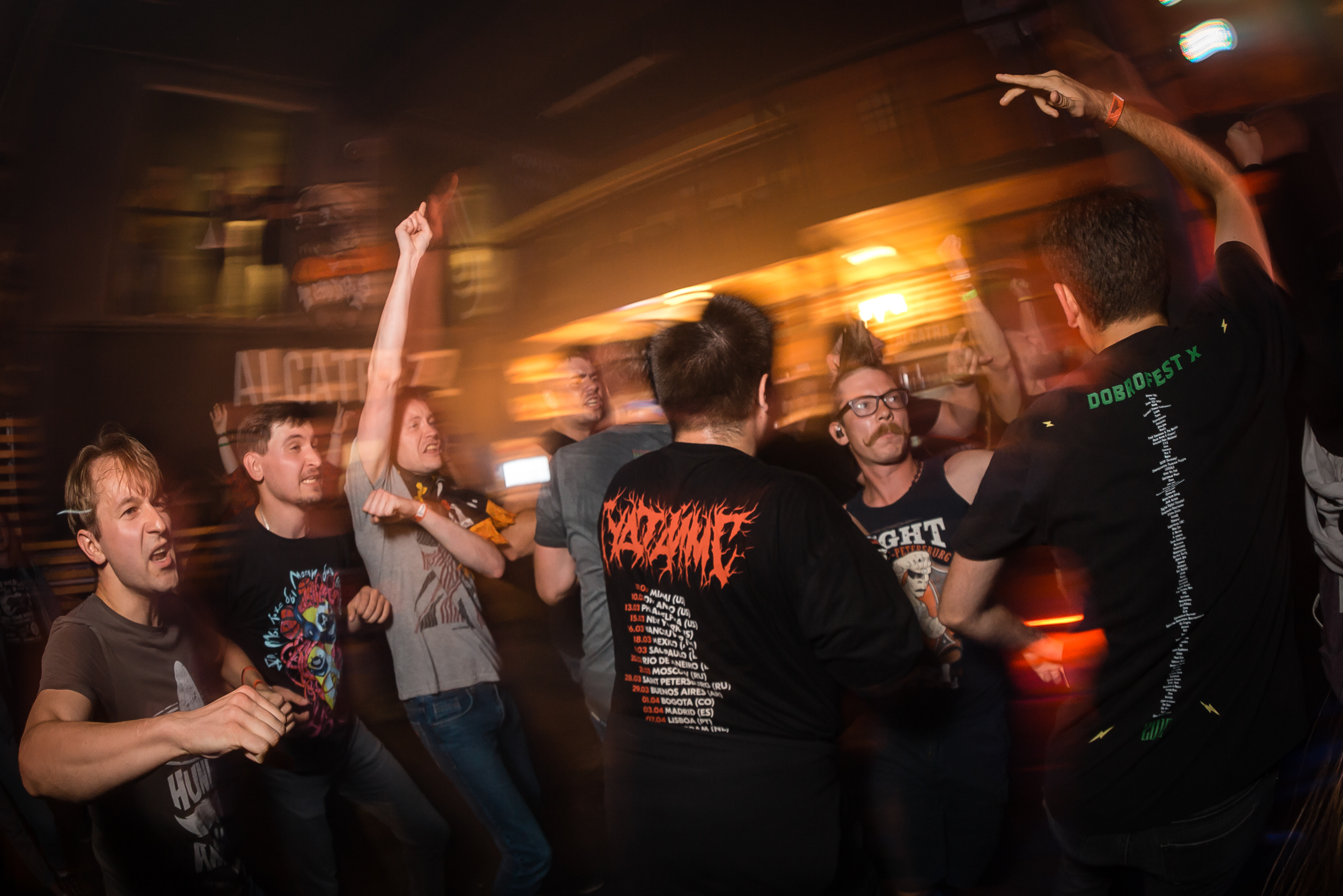 ВКЛЮЧАЙ МИКРОФОН! в Alcatraz bar. Фотографиня Мария Дикова