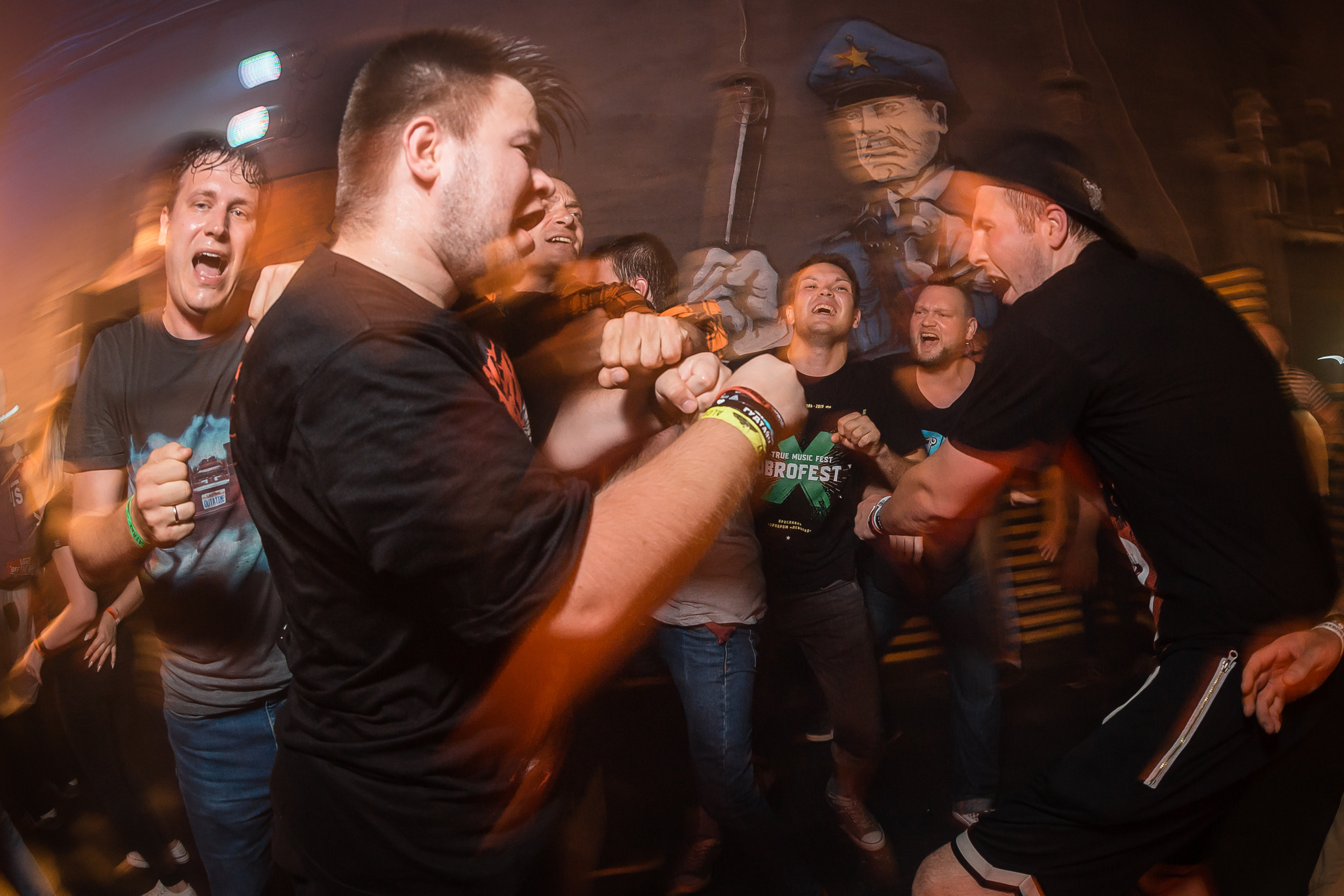 ВКЛЮЧАЙ МИКРОФОН! в Alcatraz bar. Фотографиня Мария Дикова