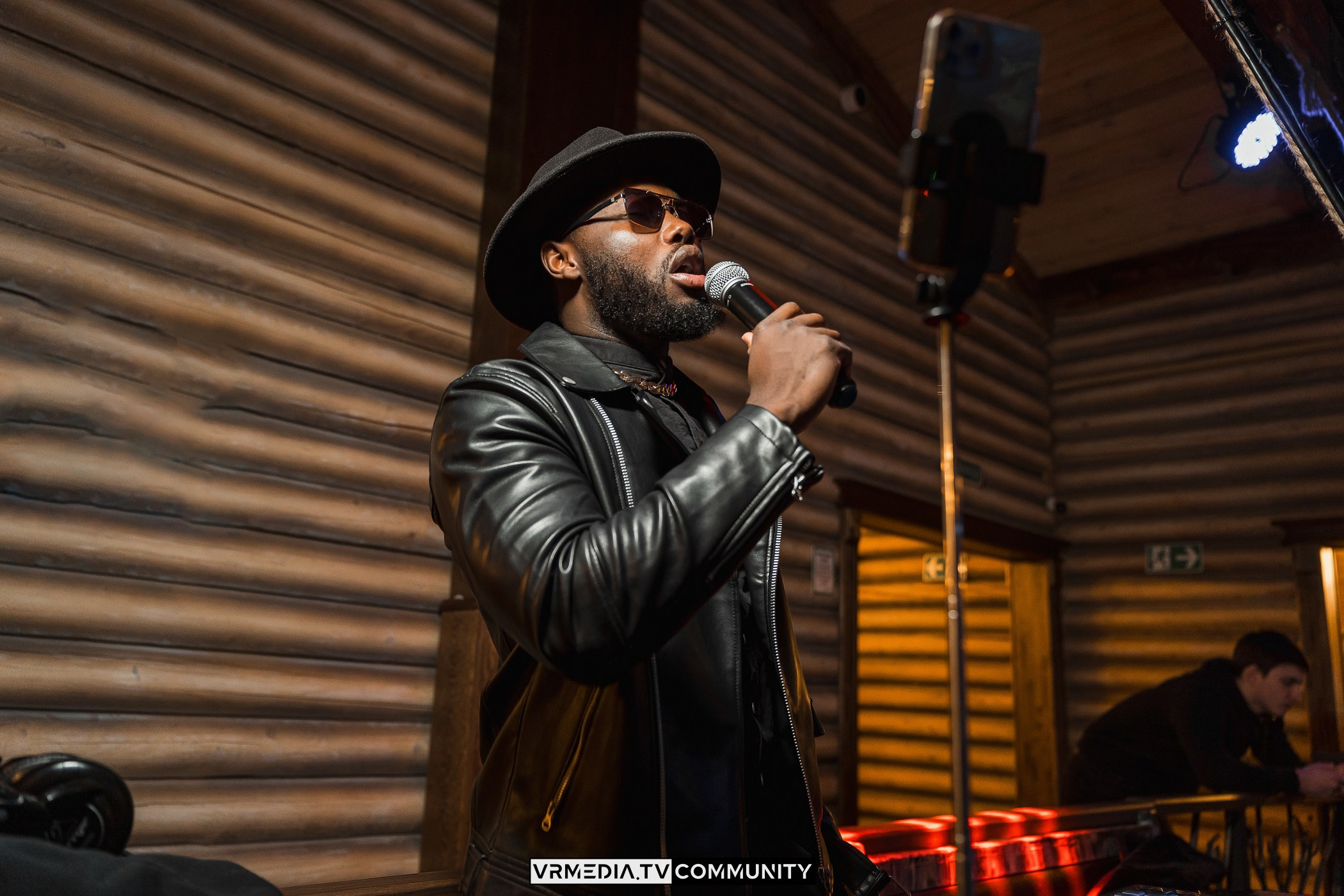 Новогодний вечер у «Петровича»