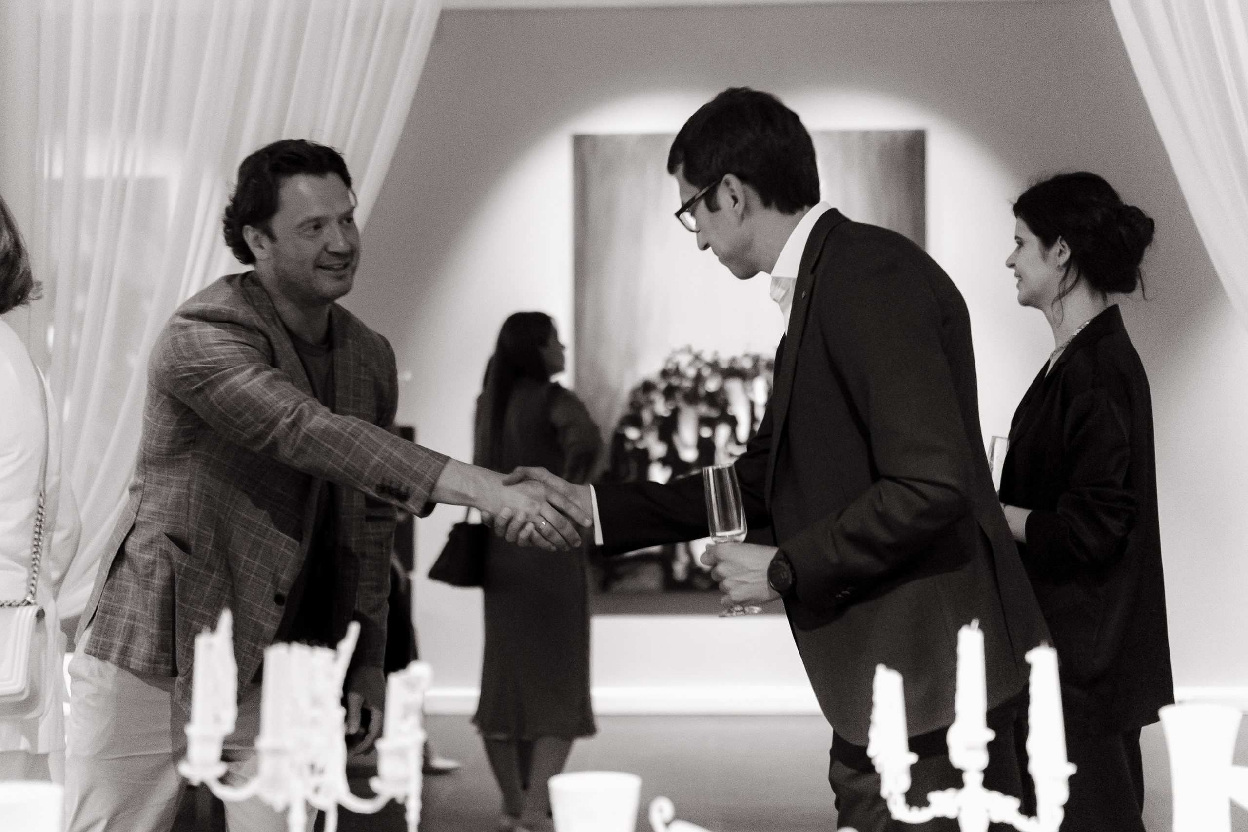 Фотограф на открытие выставки. Свадебный фотограф в Москве Мария Крош