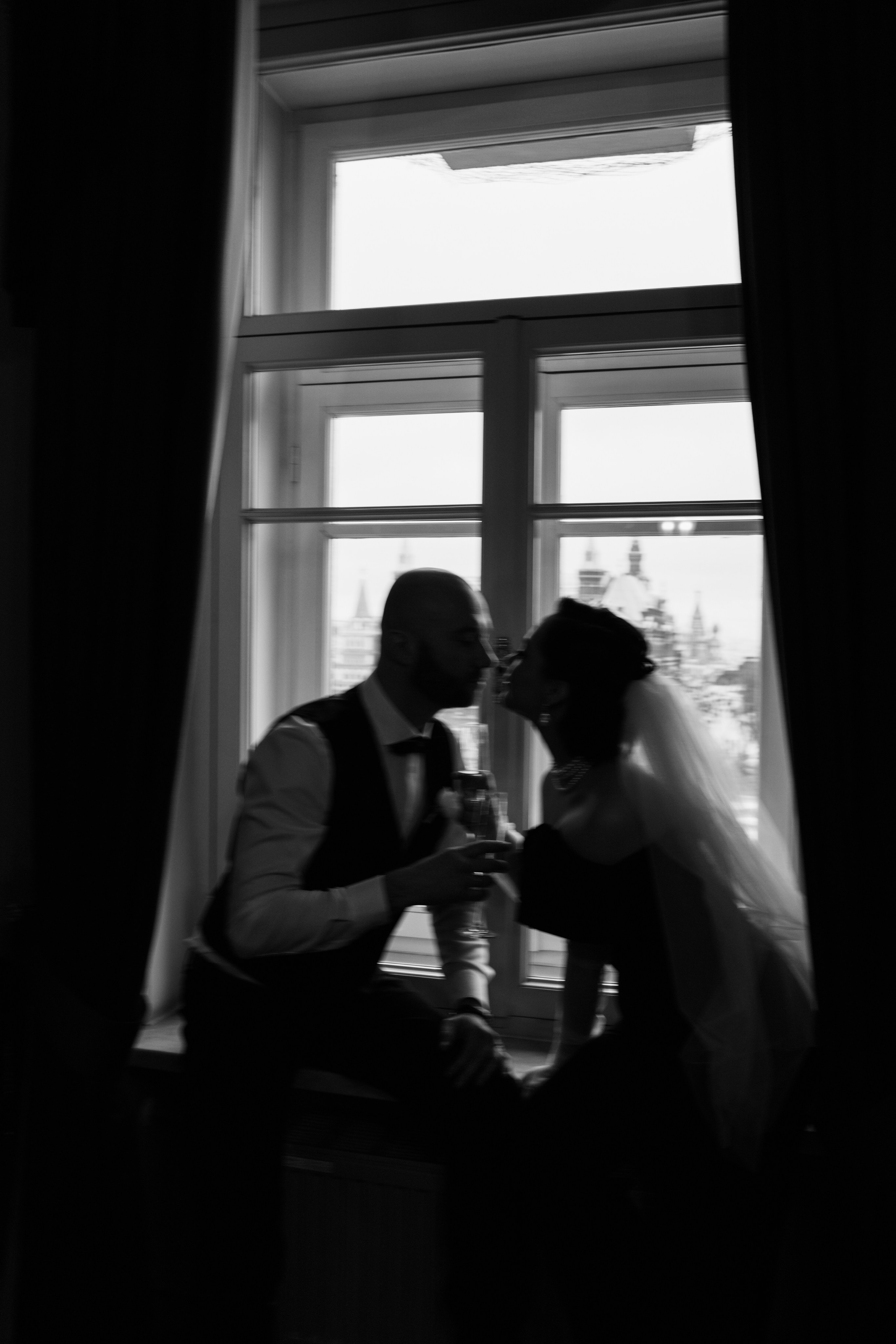 Анонс свадебных фотографий Антона и Лизы. Свадебный фотограф Домодедово Москва Катерина Алехина