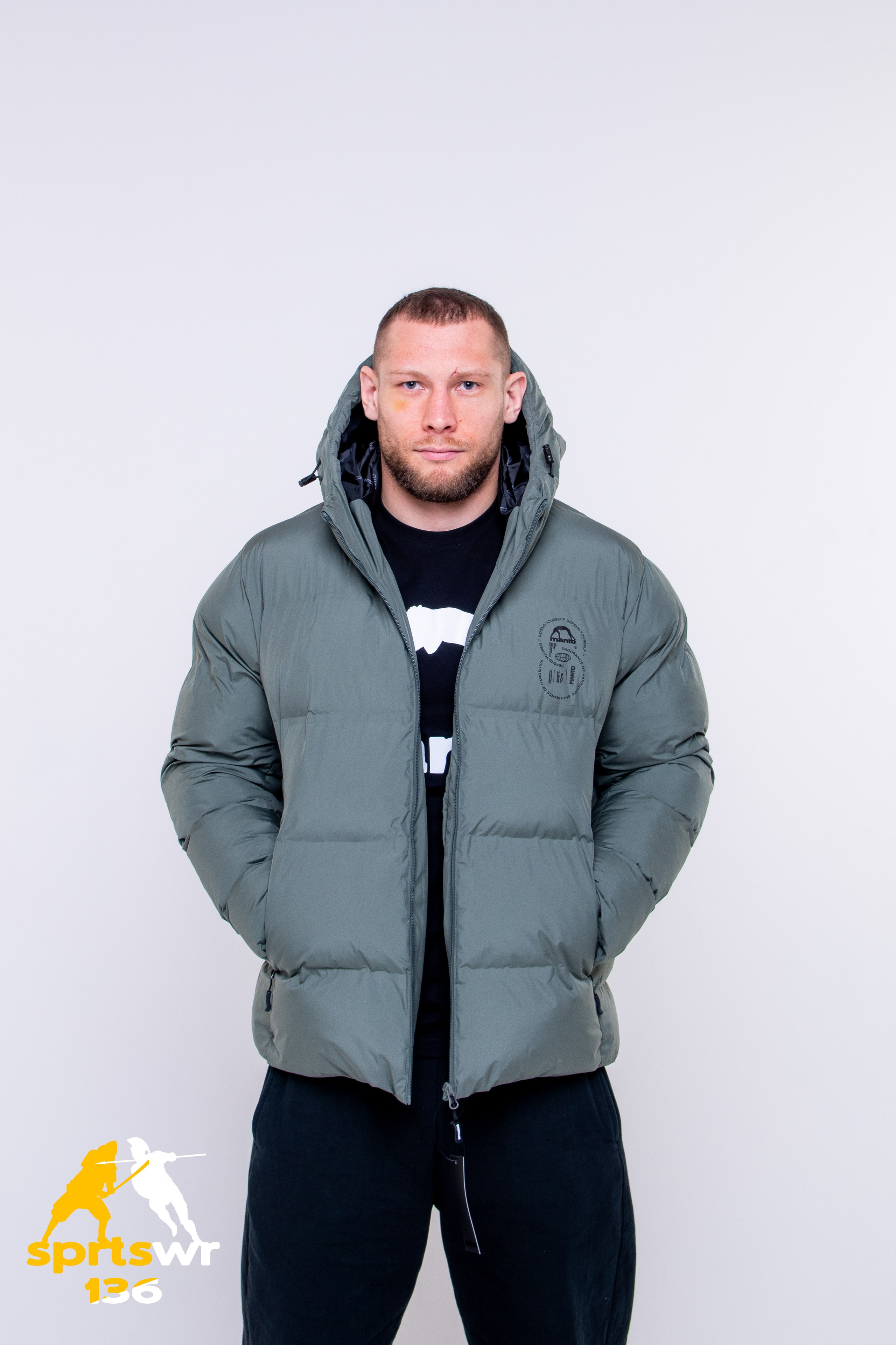 Одежда для мужчин. Профессиональная фотостудия в Санкт-Петербурге «Точка»