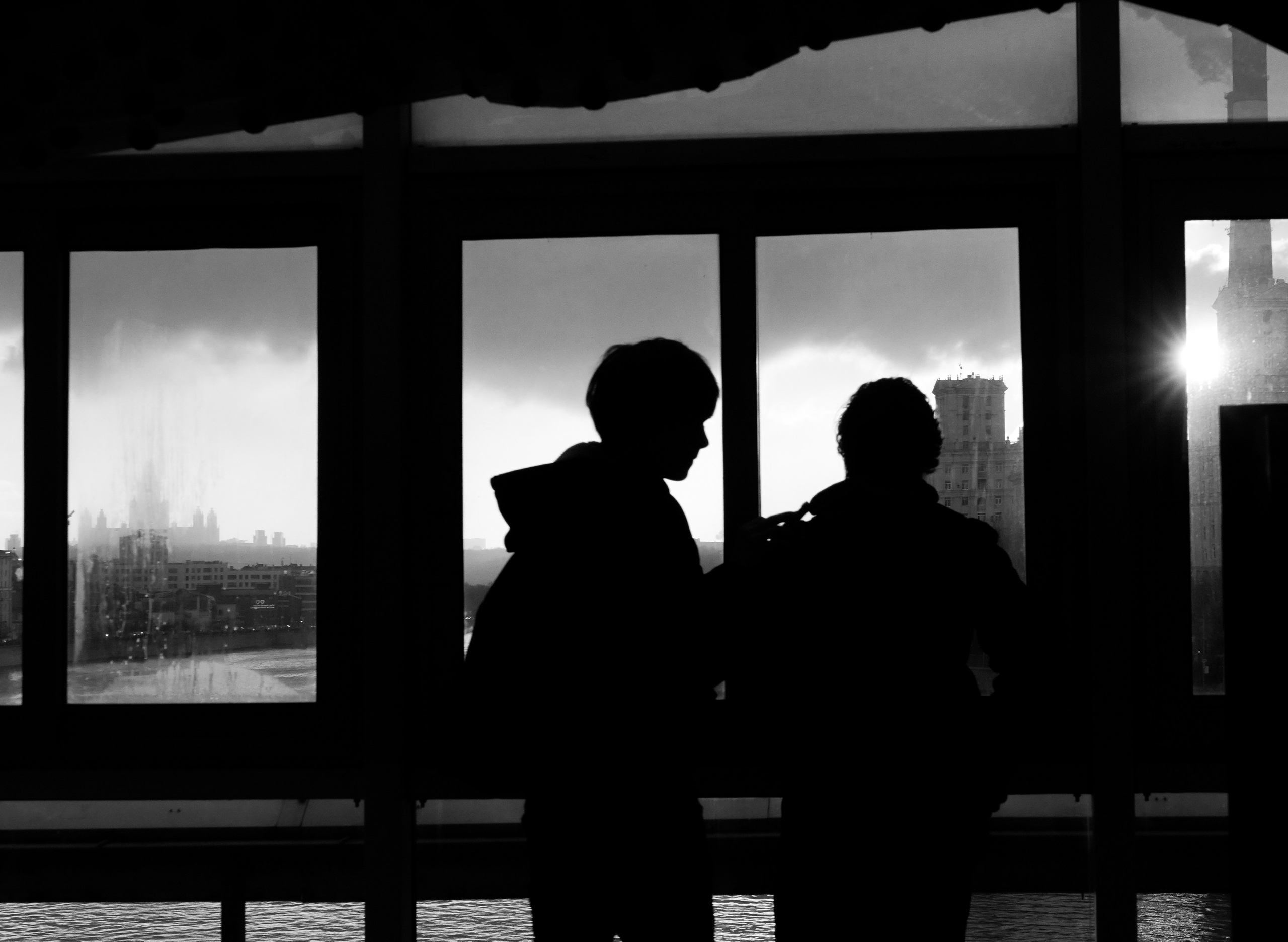 Incompetence of the cleaning lady. Glass Bridge. Moscow, 2024.