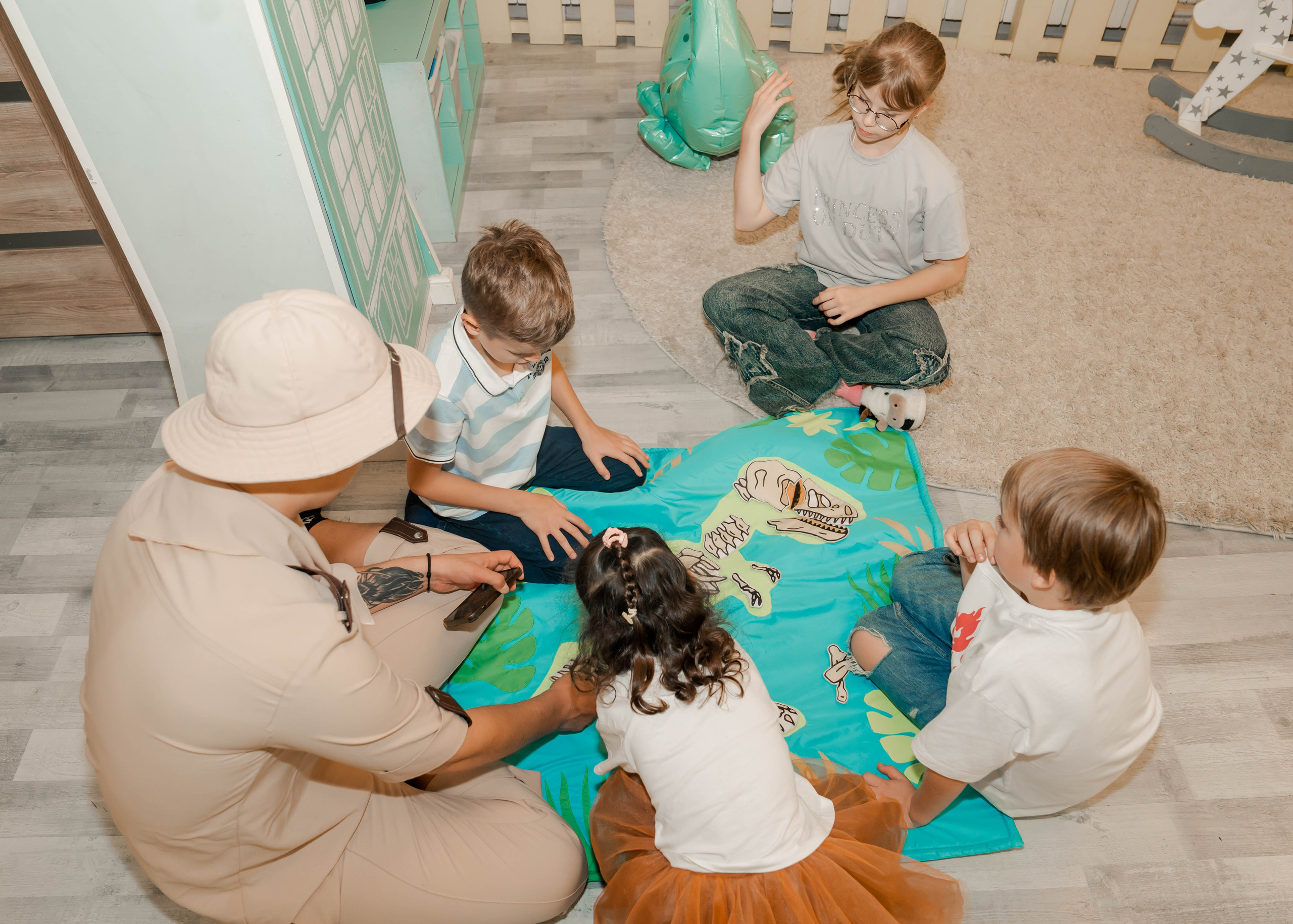 Грозный Тирекс. Крамер Юлиана детский и семейный фотограф