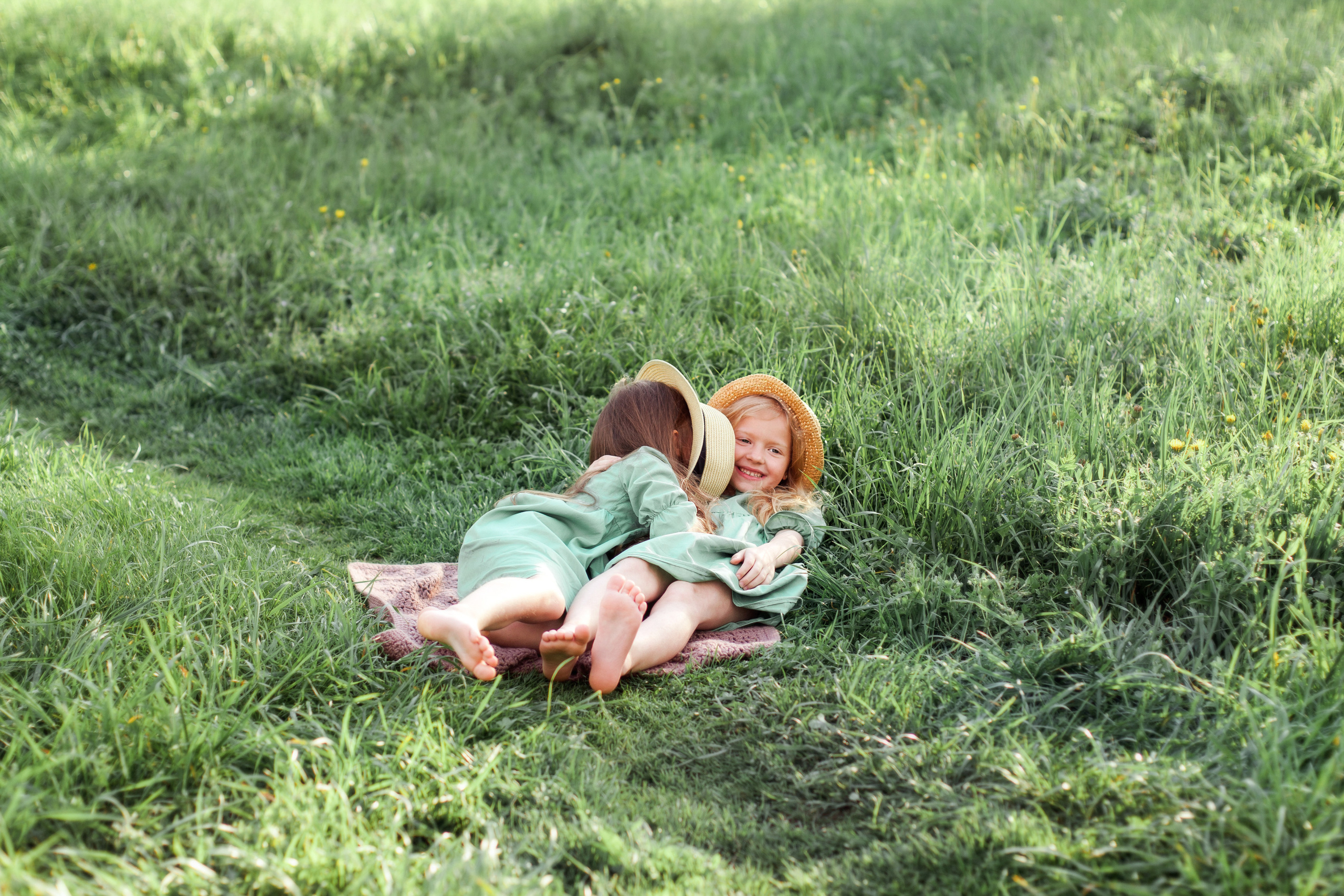 Дружба с ежиком!!!. Фотограф новорожденных в Брянске Анжелика Прохоренкова