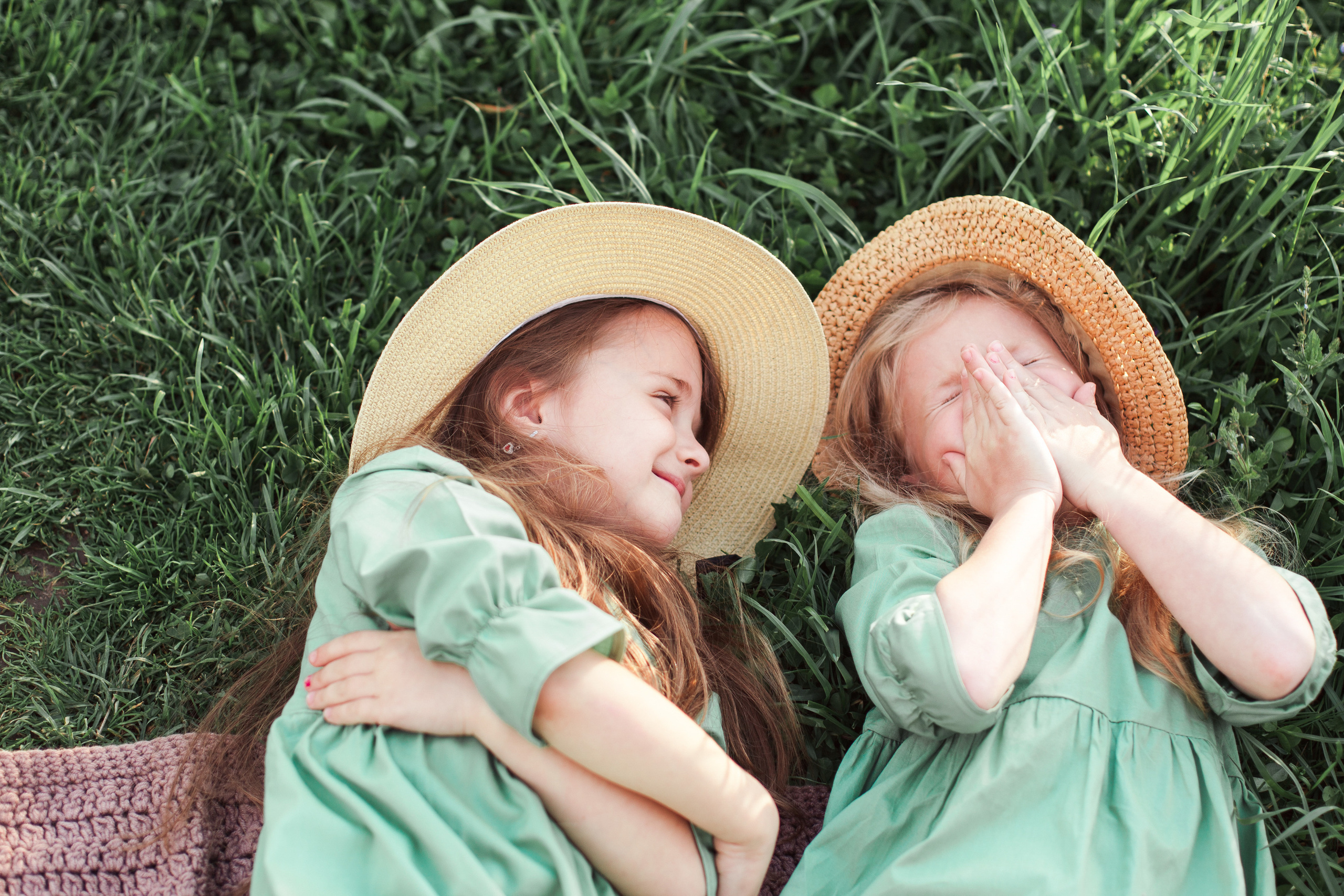 Дружба с ежиком!!!. Фотограф новорожденных в Брянске Анжелика Прохоренкова