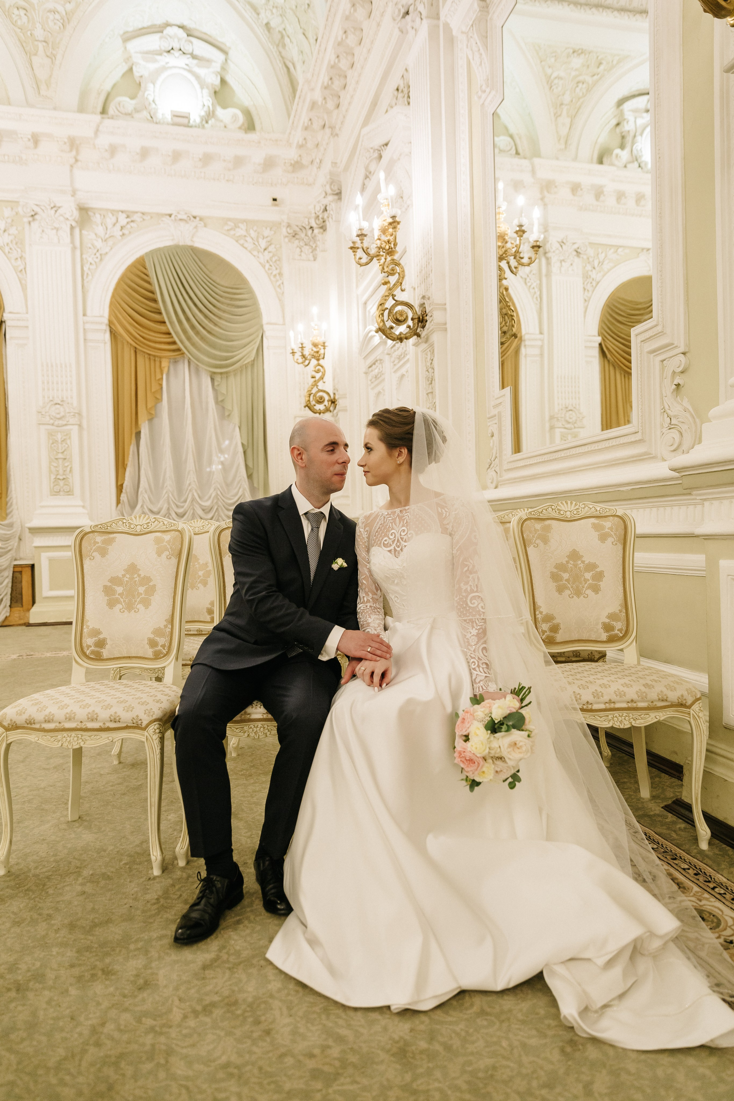 ОКТЯБРЬ | Дворец № 1 Талион, Особняк военного министра. Свадебный фотограф в Санкт-Петербурге Полина Корзухина