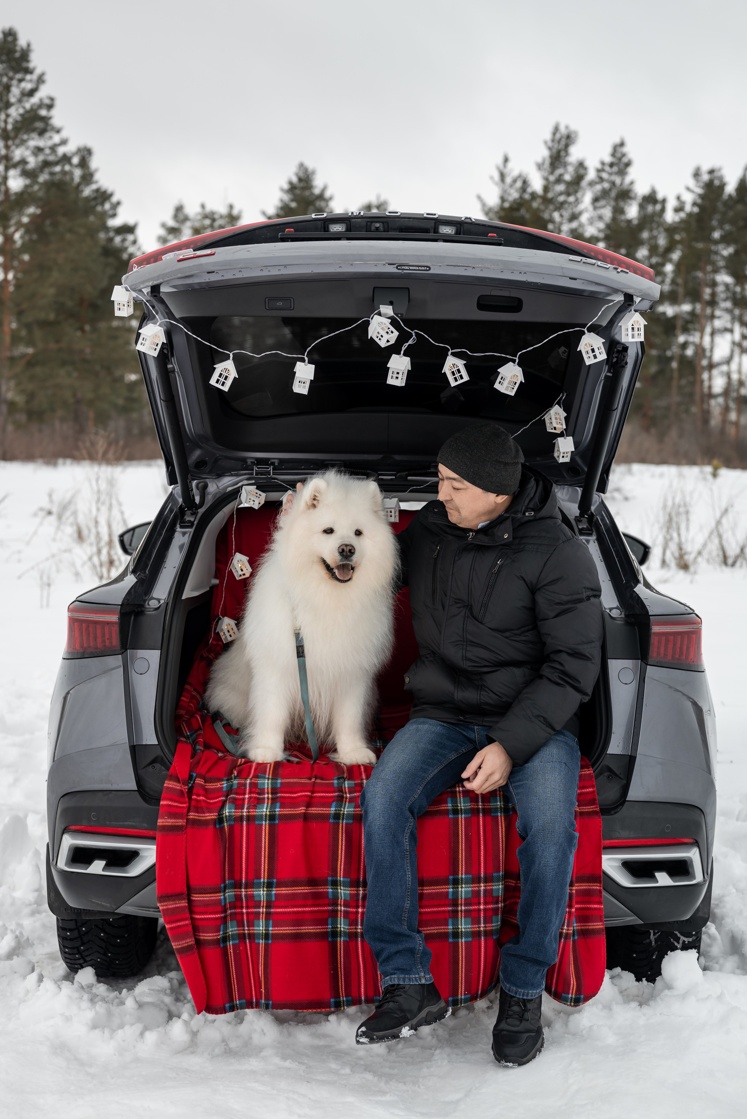 Фотопроект с Платоном и машиной на улице. Фотограф в городе Салават
