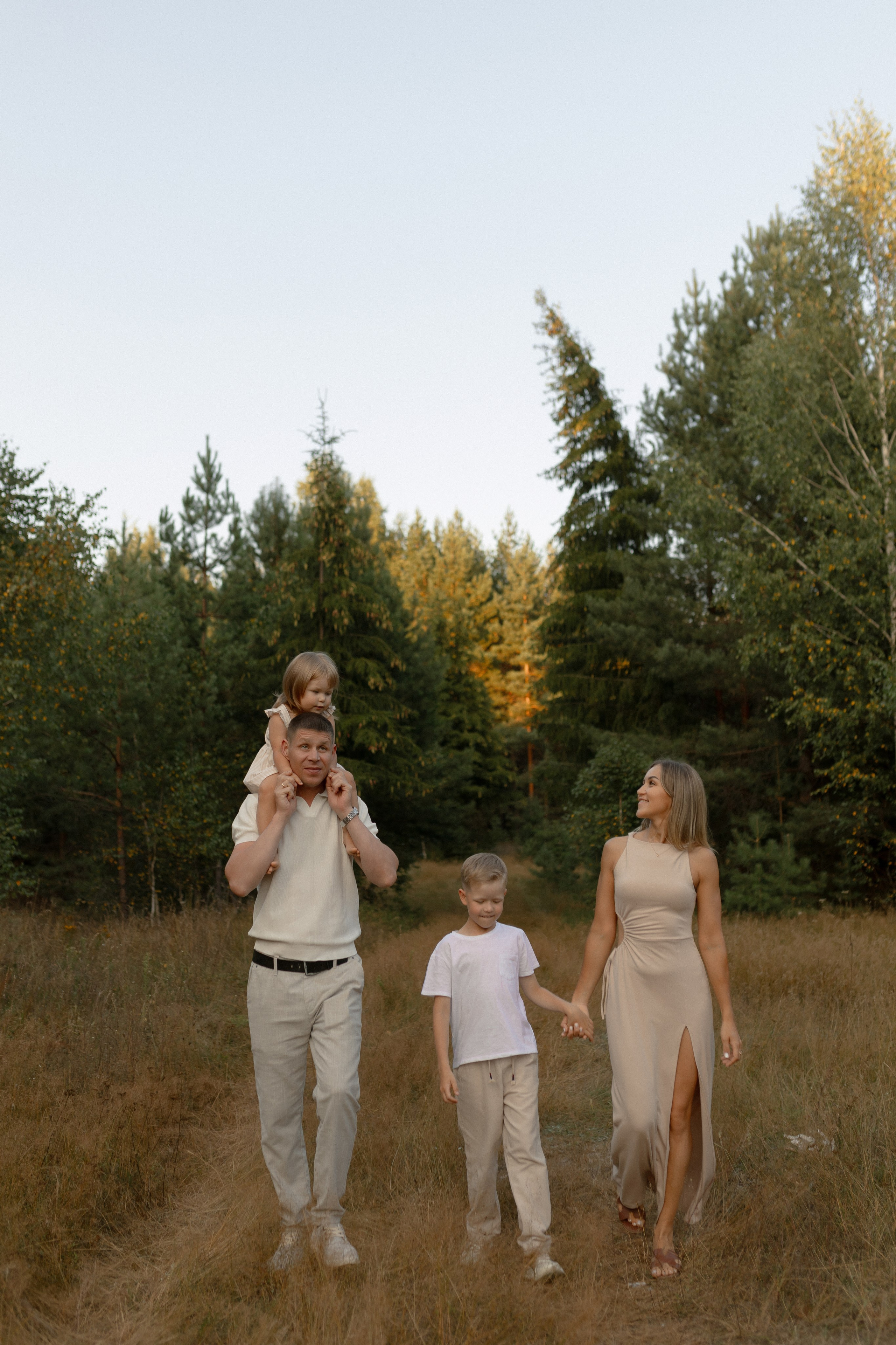 Алексей, Мария, Ваня и Варя. Фотограф Татьяна Семенова