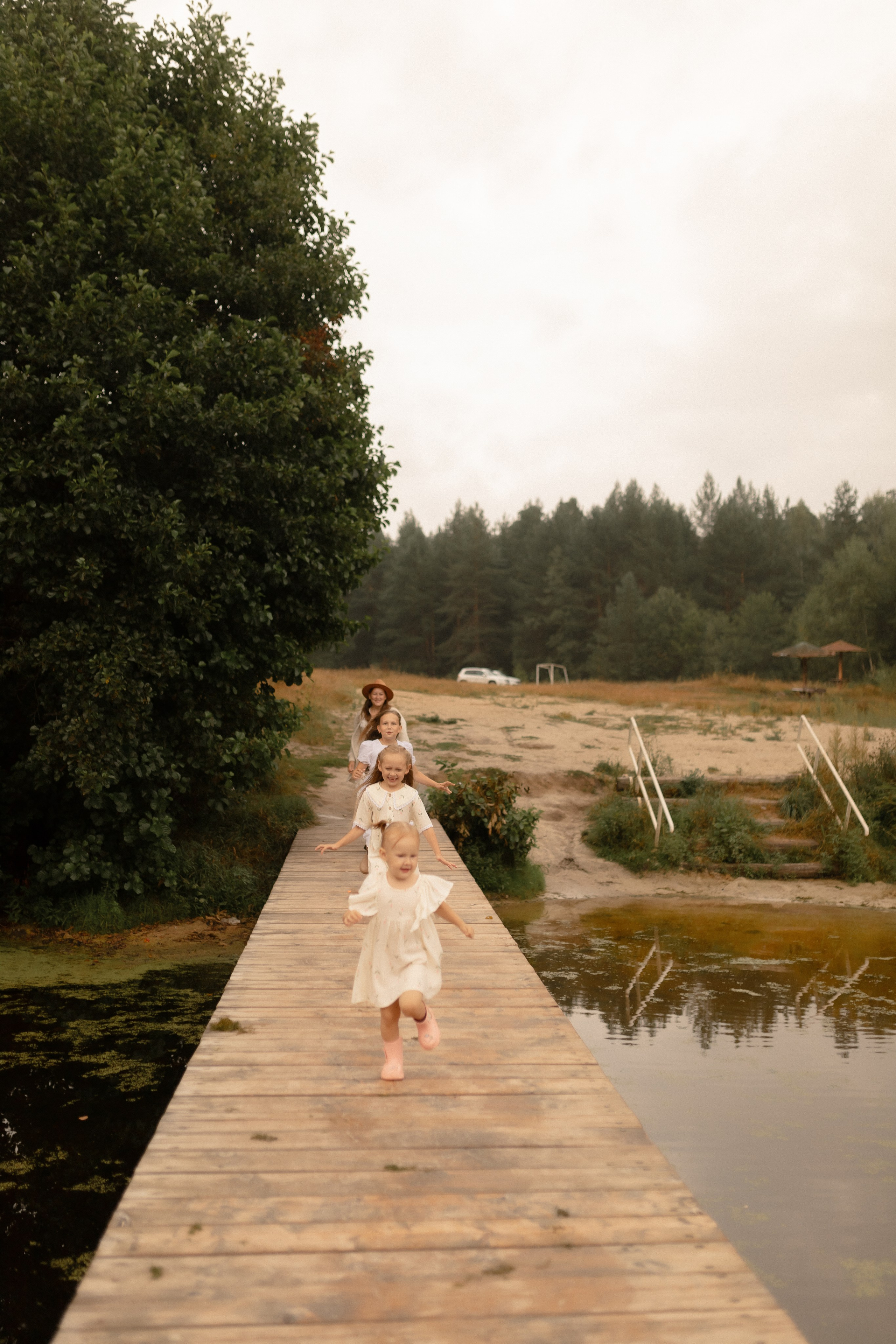 Мама Алина, Маша, Дина и Анечка. Фотограф Татьяна Семенова