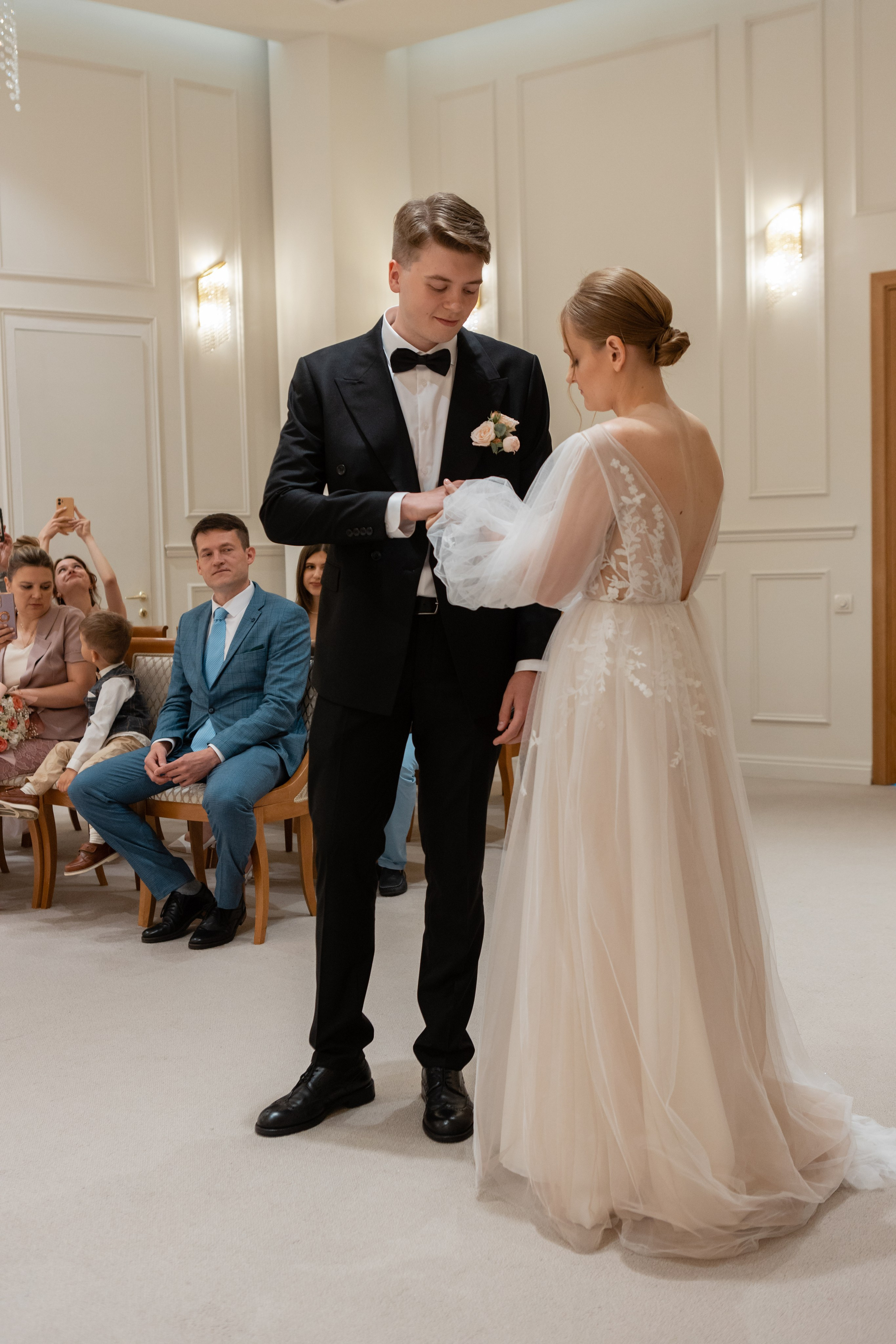 Молодость и нежность. Фотограф Анна Хомко. Фотосъемка свадеб. Фото и видео на свадьбу