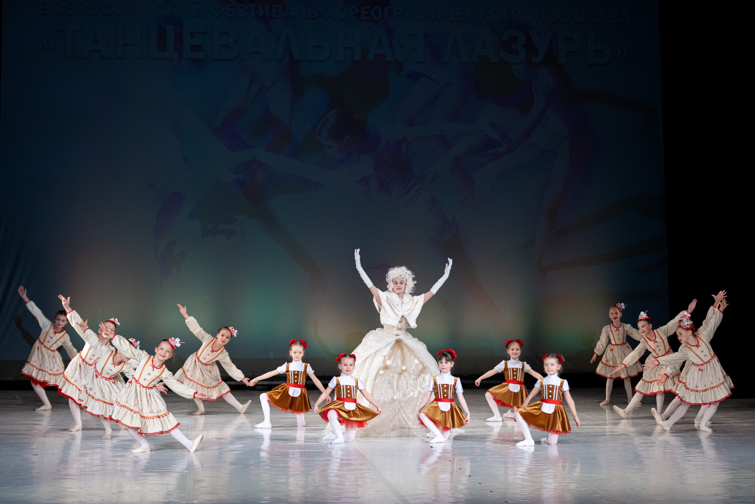 Фестиваль «Танцевальная лазурь 2024». Фотограф Алексей Соломин. Спортивный фотограф Алексей Соломин