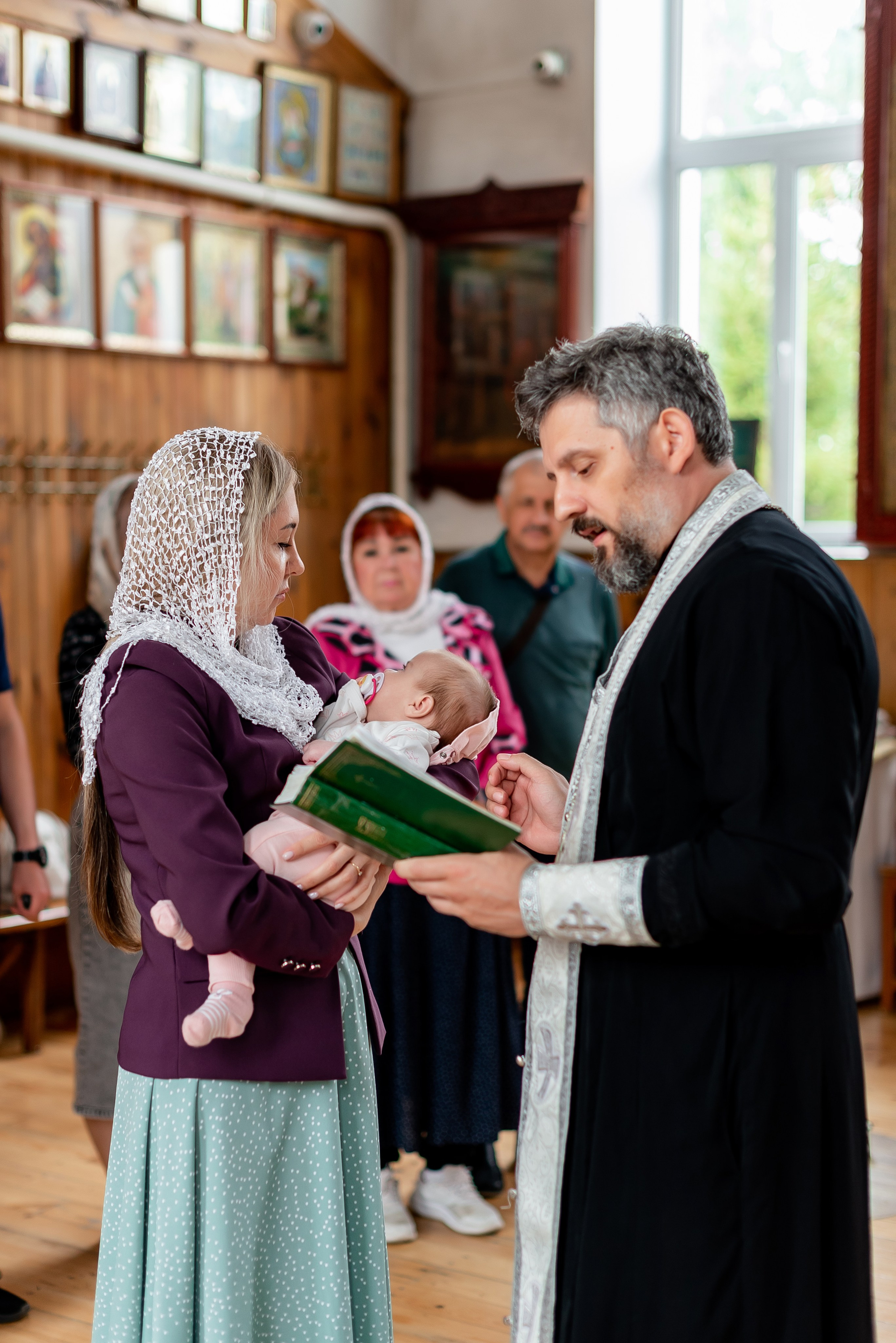 Крещение Ксении. Фотограф Татьяна Иванчикова