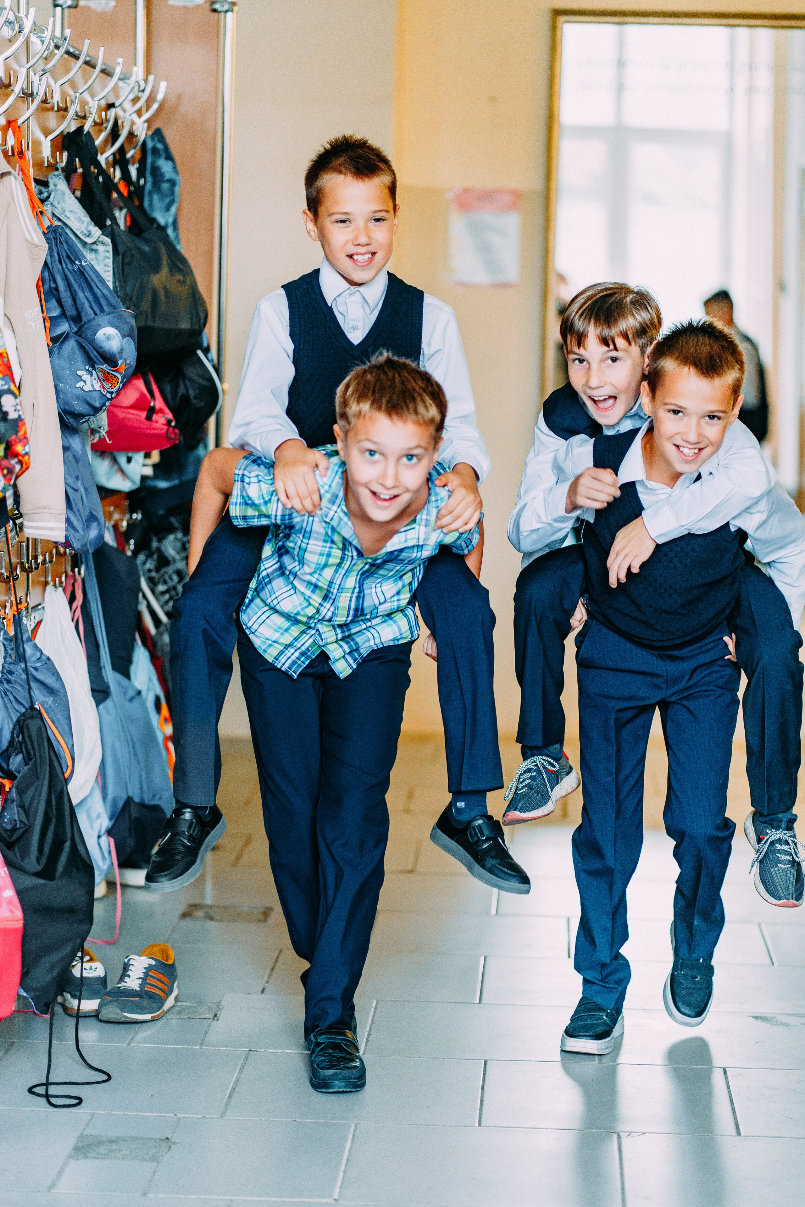 4 класс. Школьные альбомы и альбомы для детского сада. Юлия Осипова. Москва