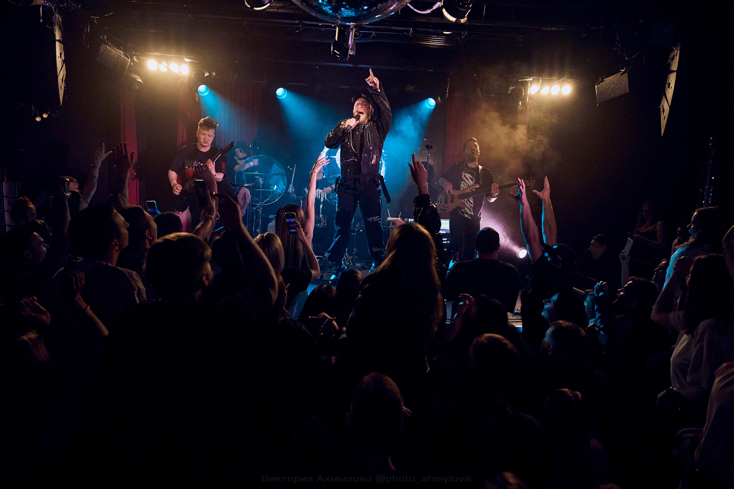 26.06.2024 iOstra 16 Тонн. Виктория Ахмылова. Фотограф в Москве