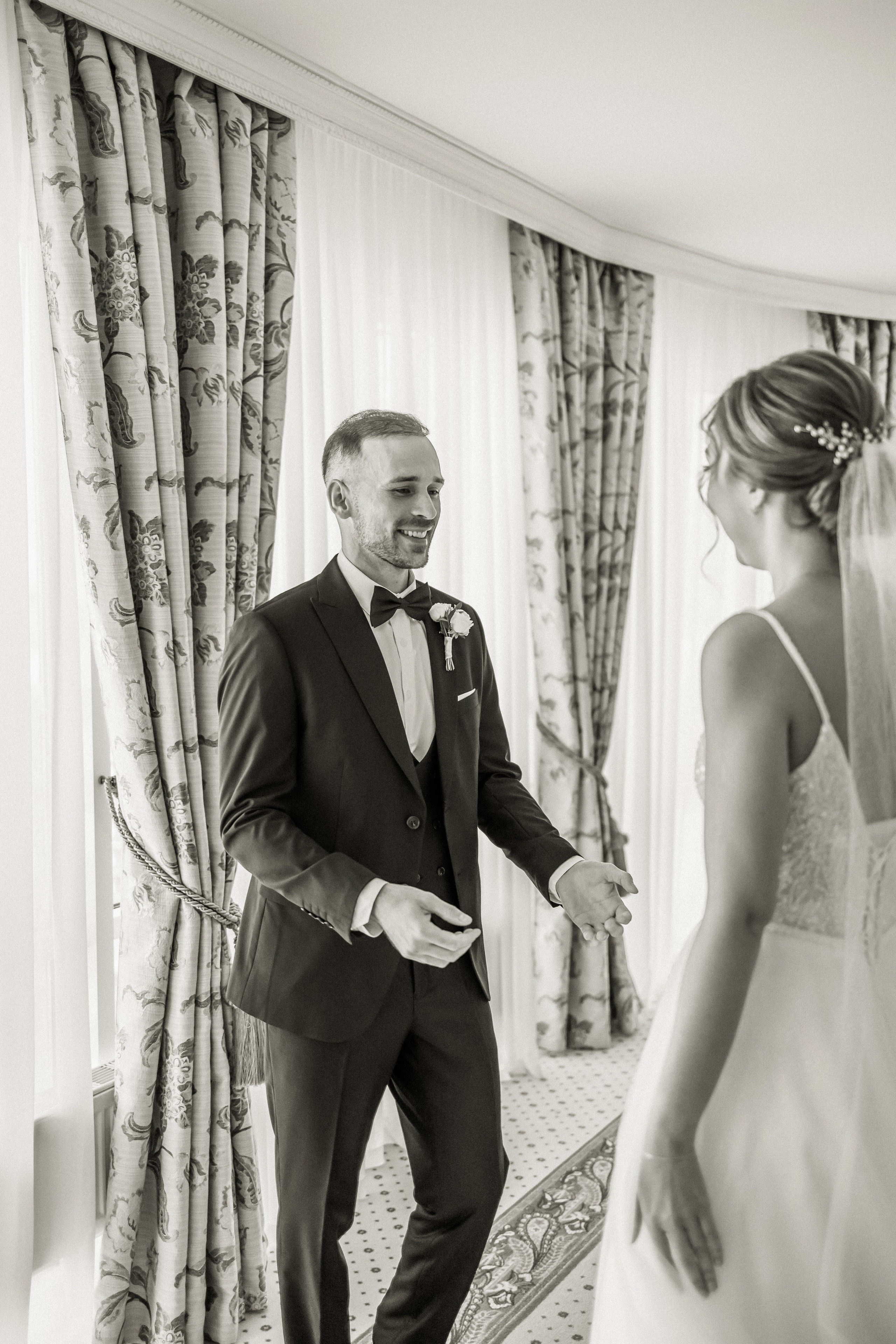 Свадебная прогулка Екатерины и Евгения. Свадебная фотография. Арина Рубах