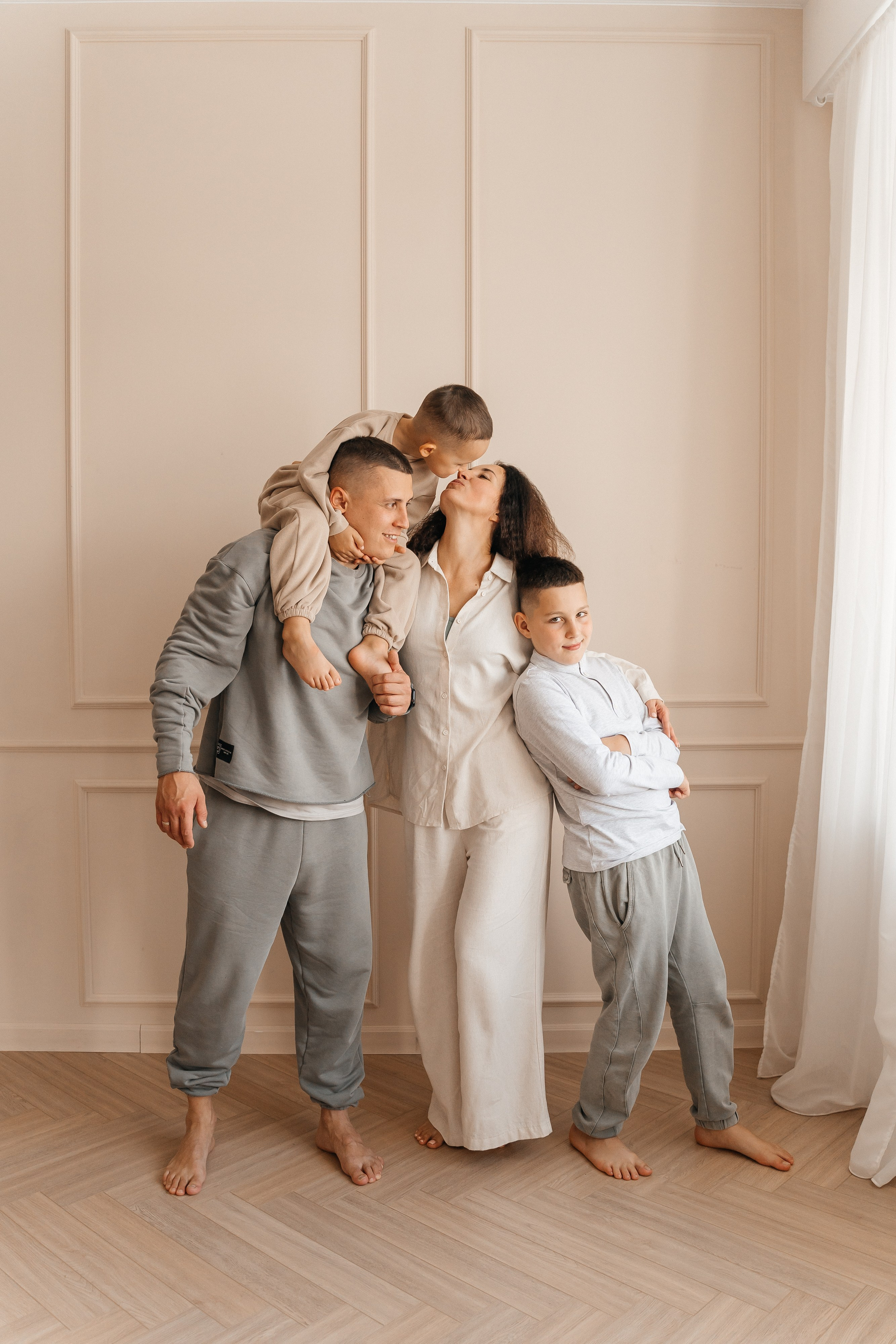 Илья, Вера, Сёма и Дима. Волик Мария