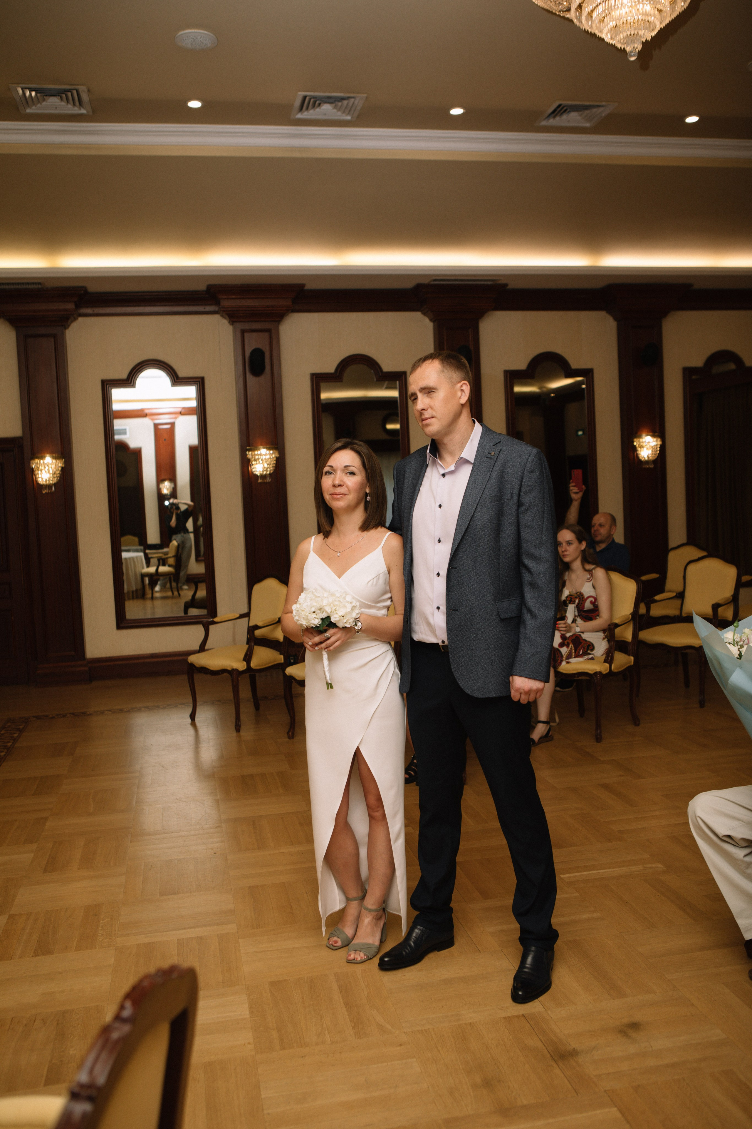 Лиза и Сережа. Роспись и тусовка в коттедже. Свадебный и портретный фотограф в Москве Анастасия Масюк