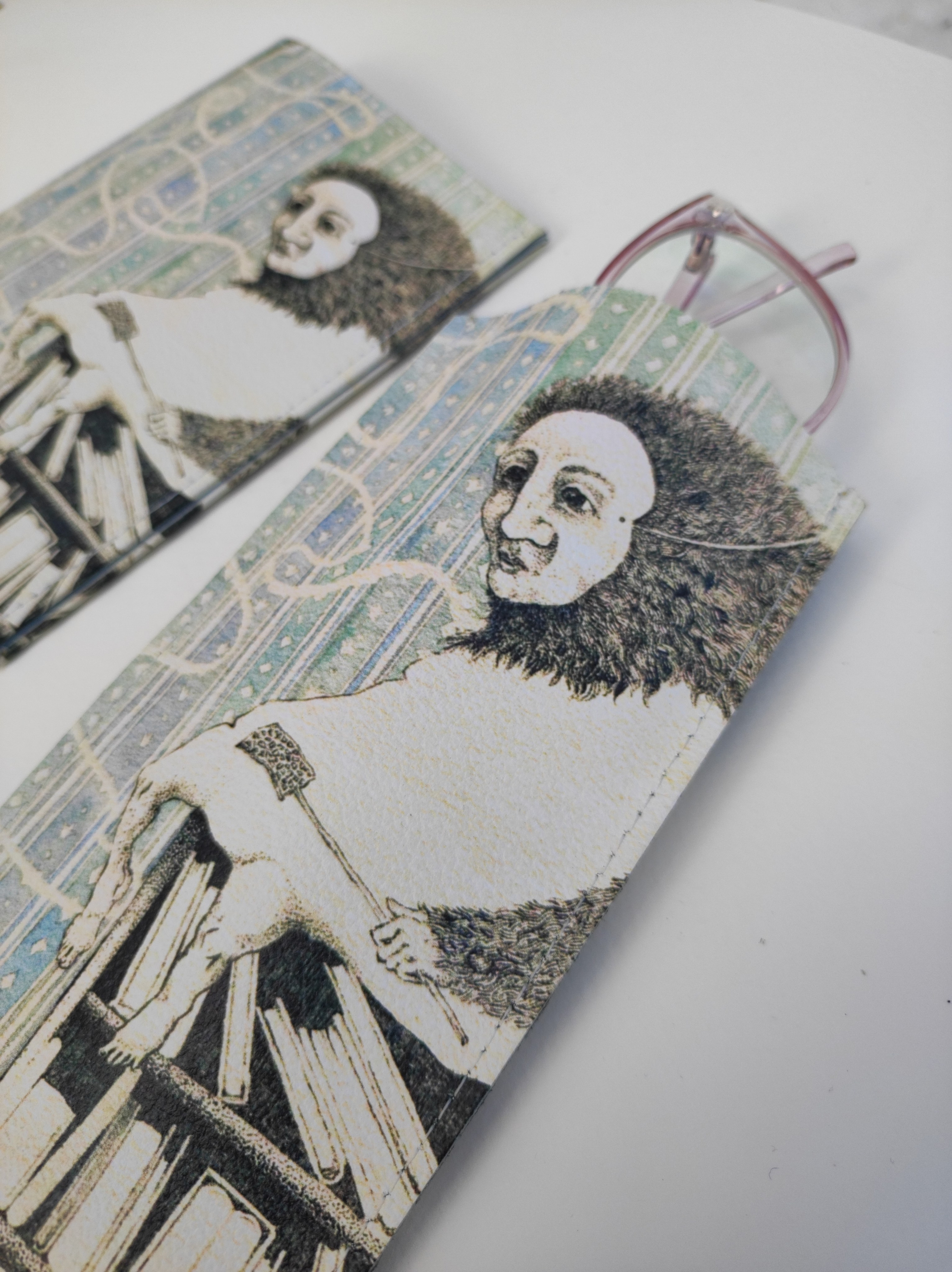 Чехол для очков и обложка на паспорт "Ловец блох", натуральная кожа