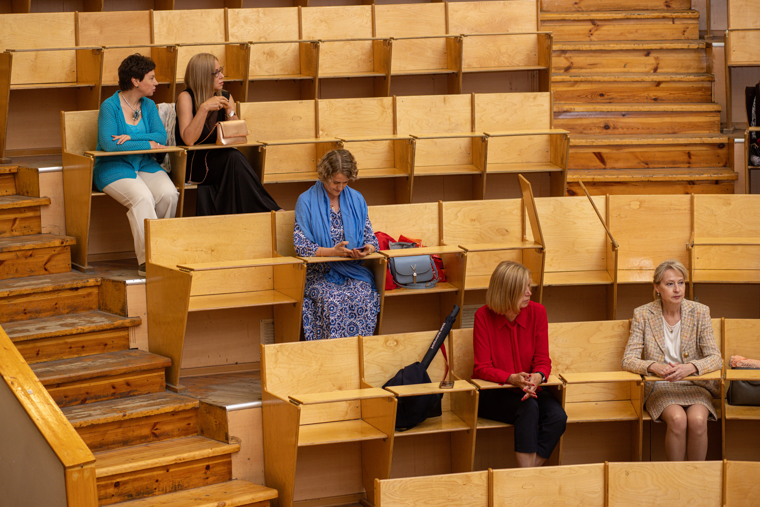 Встреча выпускников. Стоматологи СПб. Семейный фотограф в Вышнем Волочке — Ульяна Иванова | Фотосессии для всей семьи