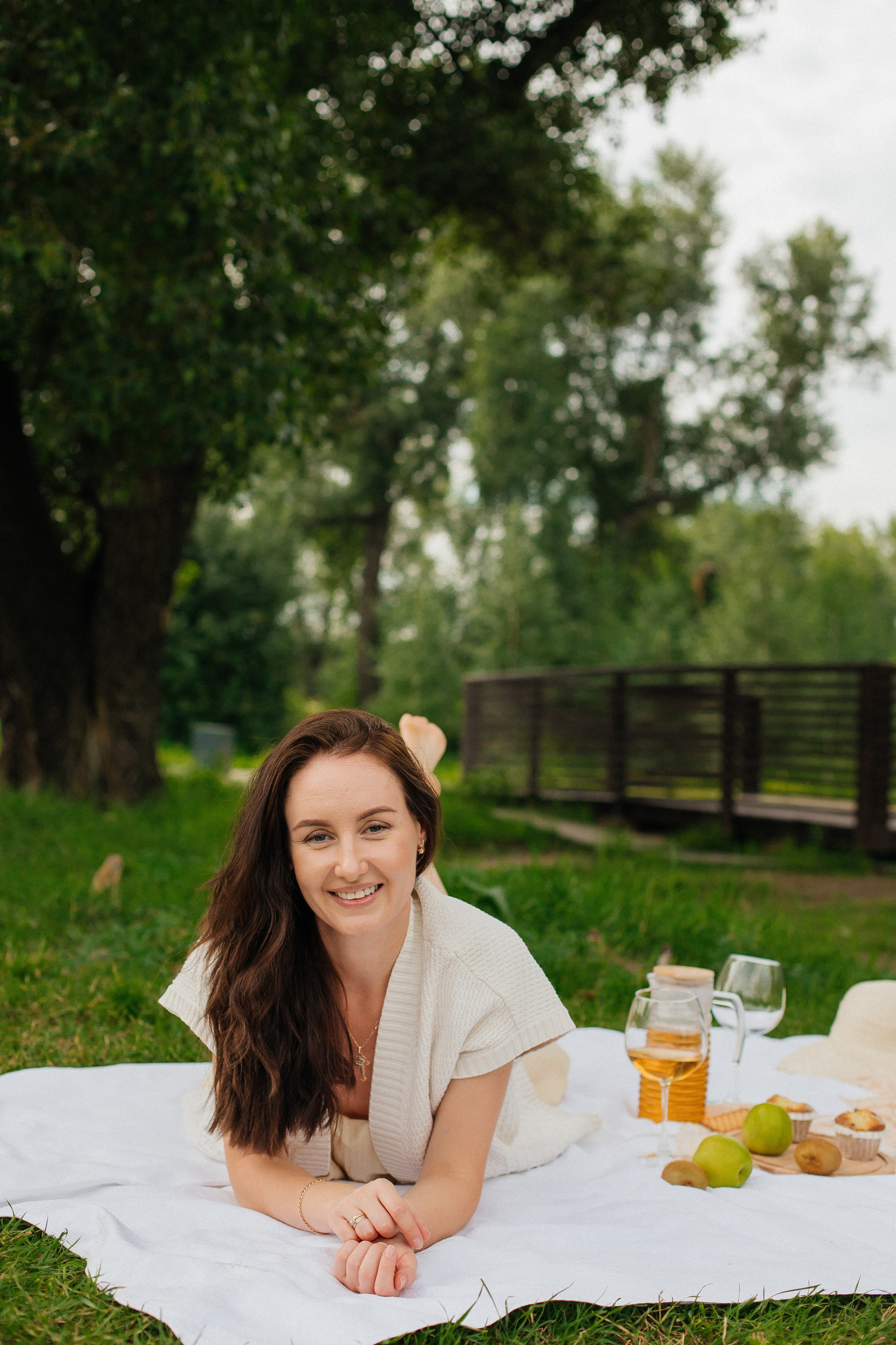 Летние девочки: Любовь и Кира. 