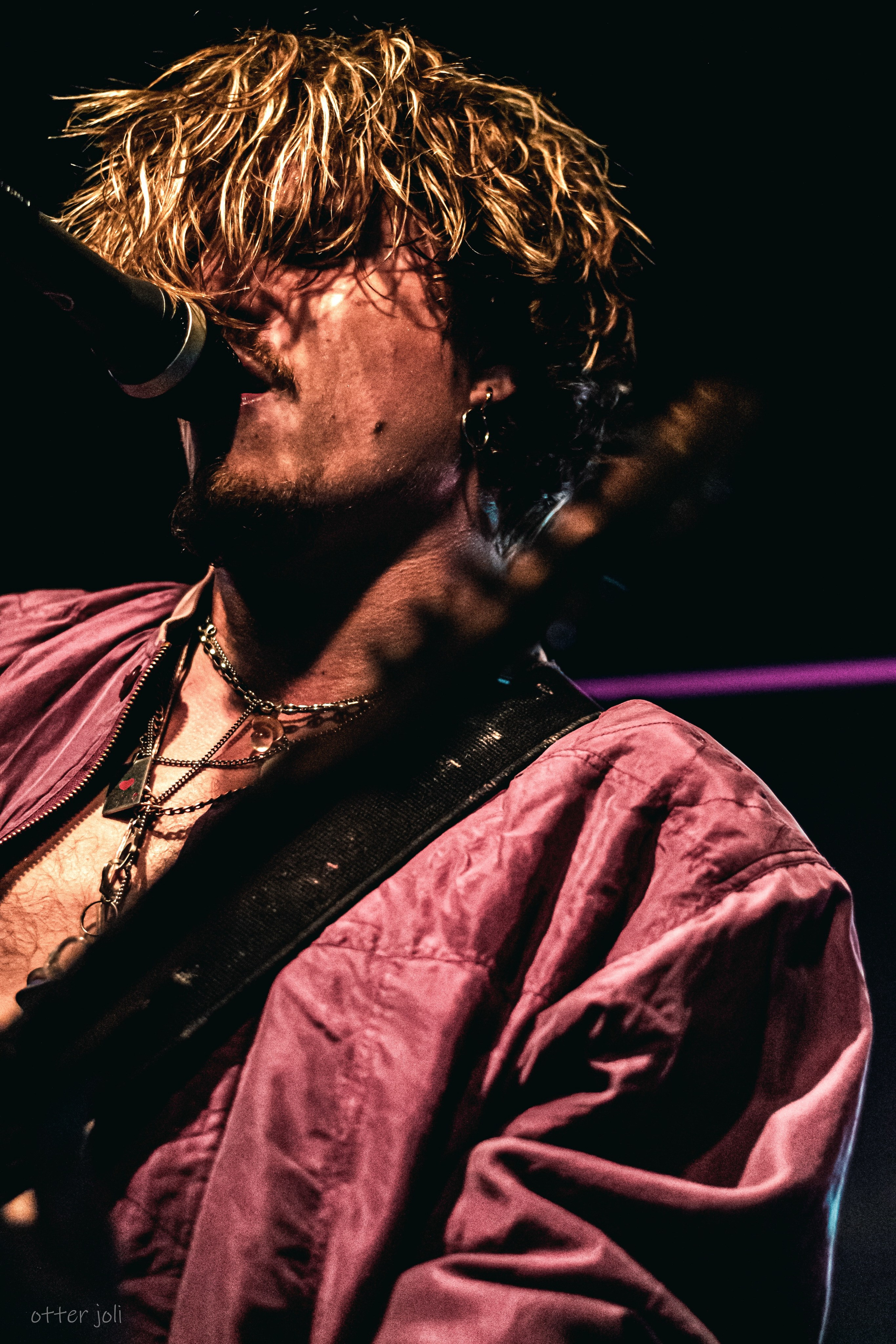 Сергей Горошко и Chili Cheese | 16 Тонн. Концертный репортёр Валерия Сафина