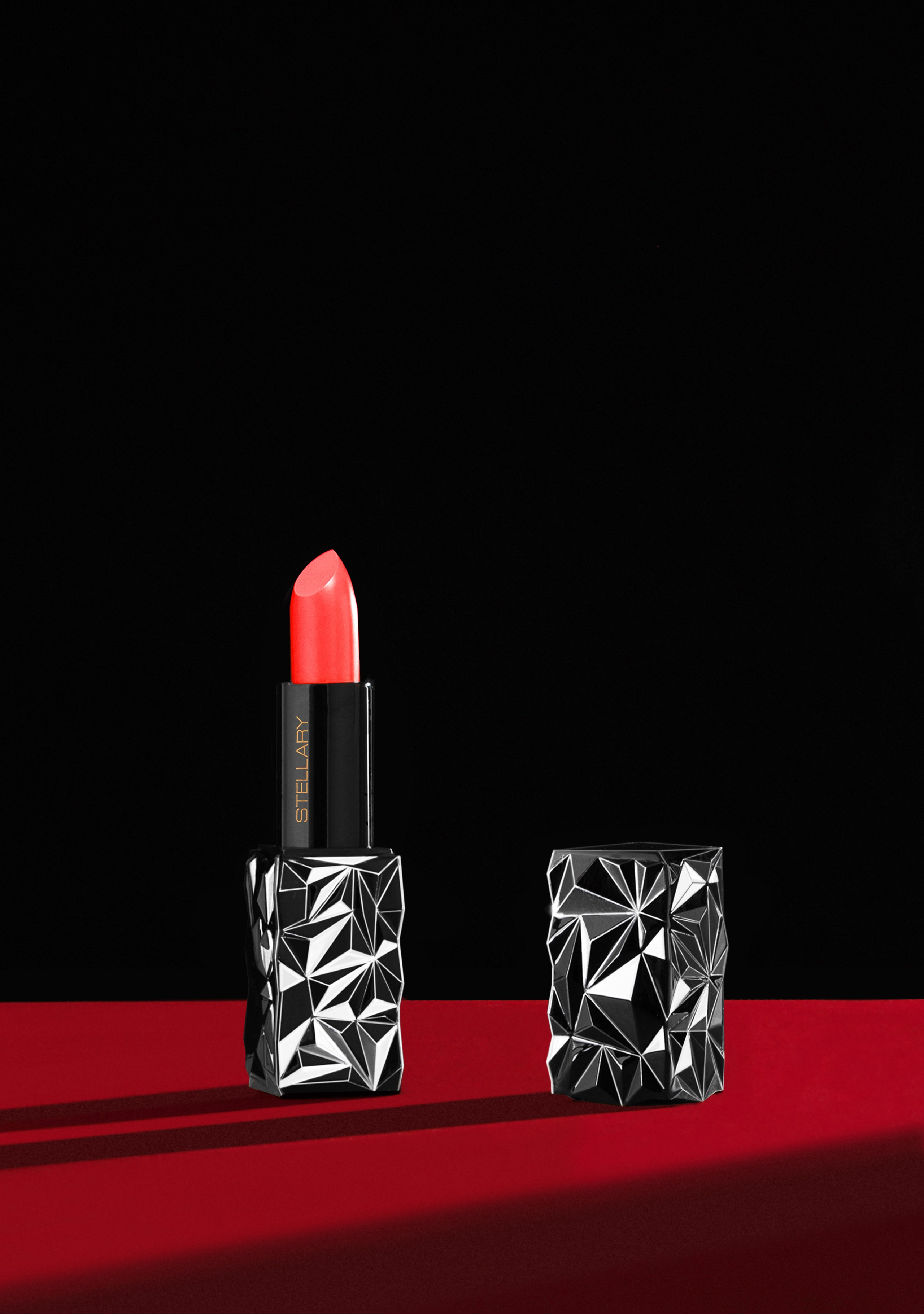 Фотография помады. Рекламная фотография помады. 