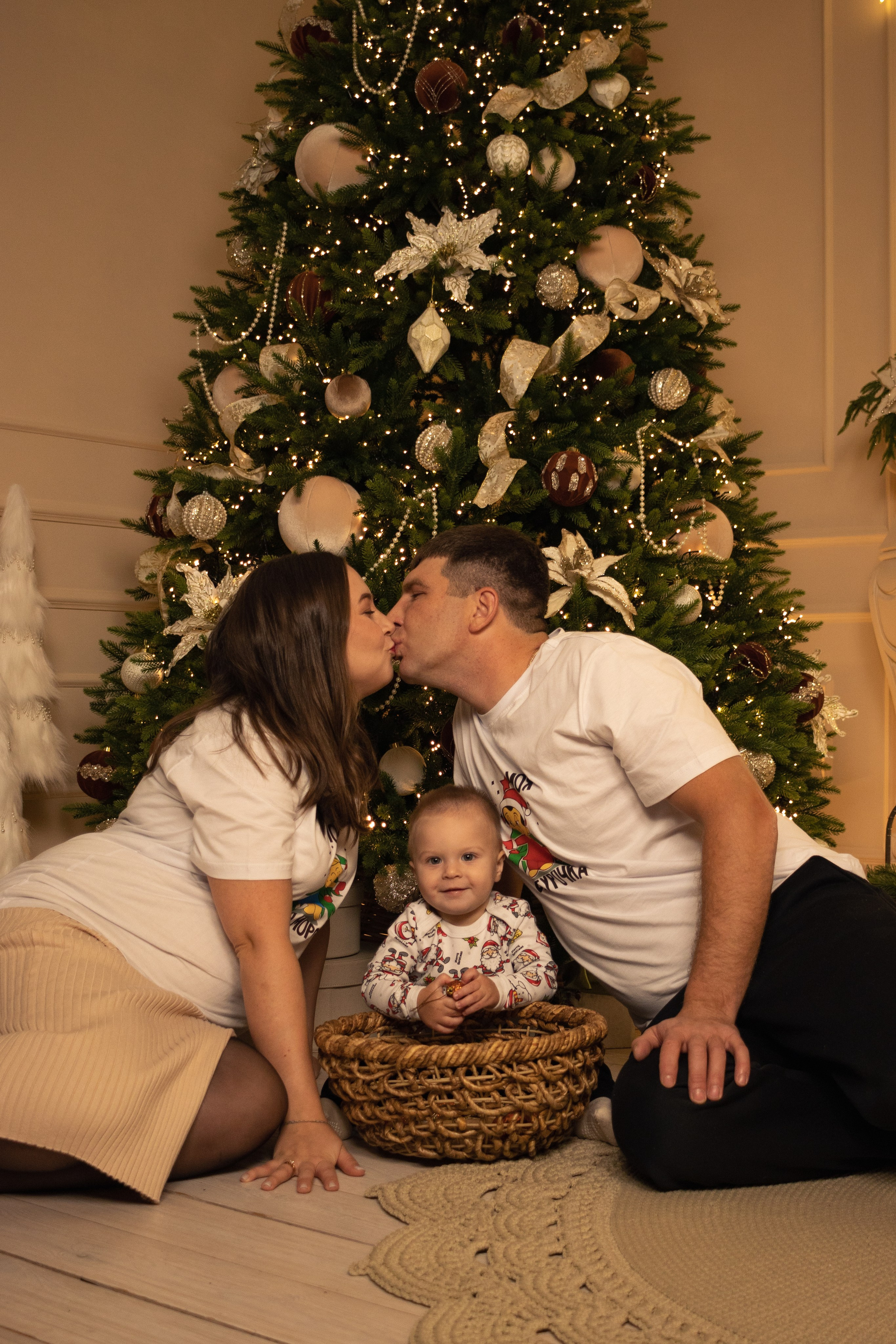 Студийная фотосессия. Фотограф в Астане, индивидуальная, семейная, домашняя фотосессия