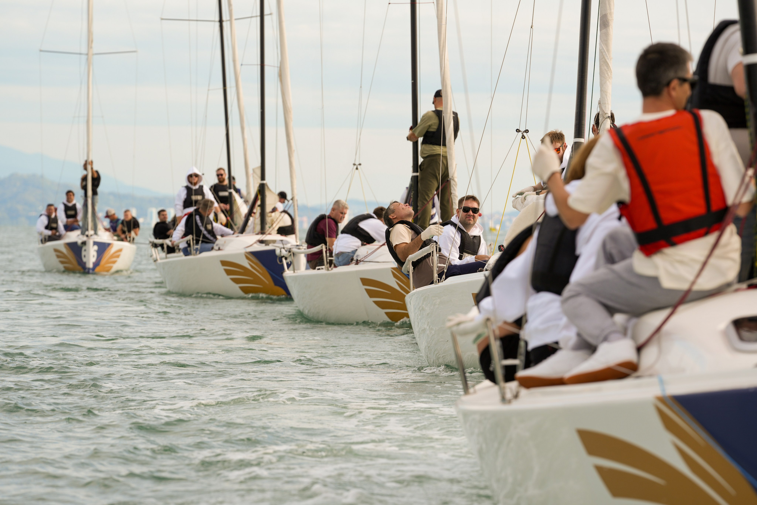 Яхтенная регата для компании Агрегатка. Репортажный фотограф в Красной Поляне и Сочи Павлюченко Екатерина