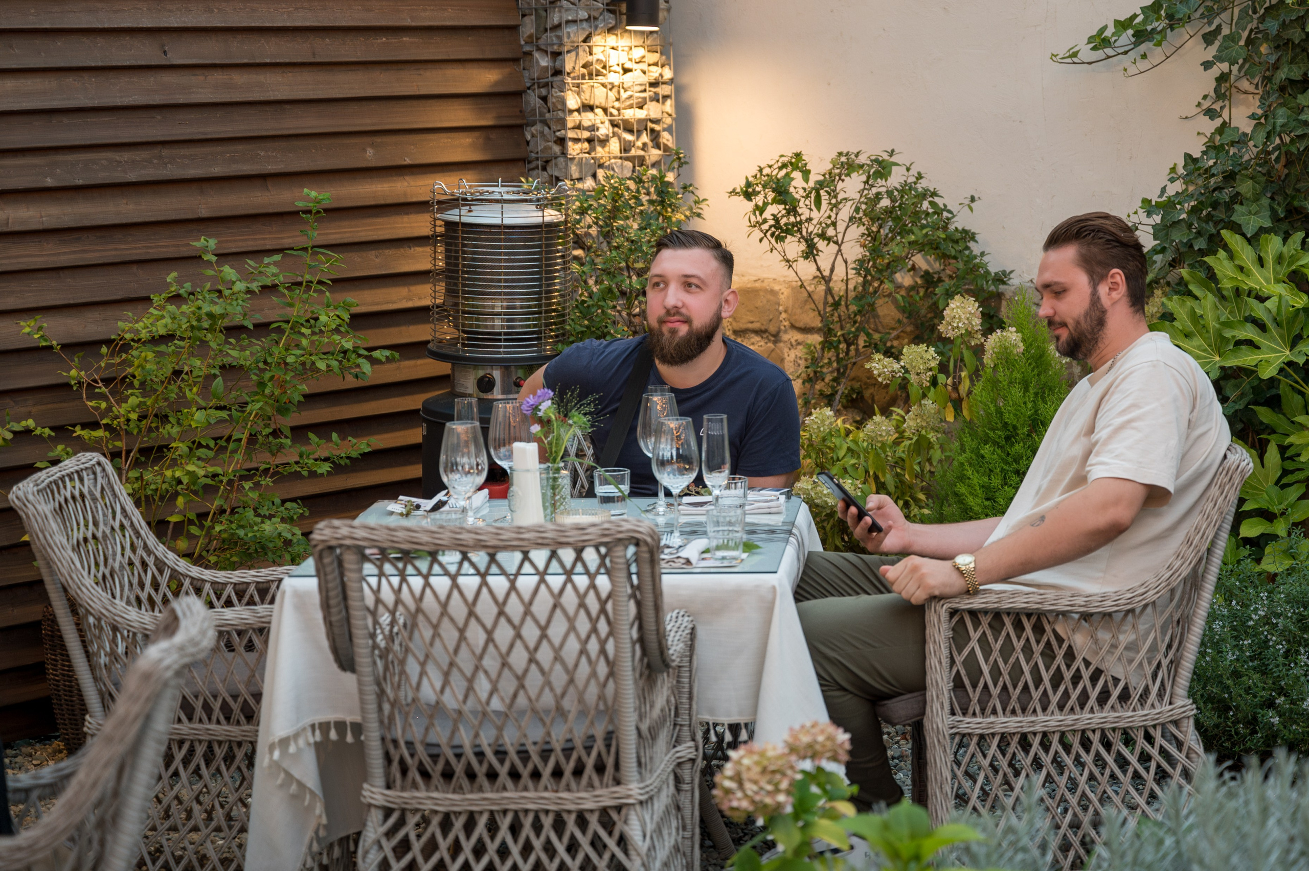 Гастрономический ужин в ресторане Co-Co Chalet. Репортажный фотограф в Красной Поляне и Сочи Павлюченко Екатерина