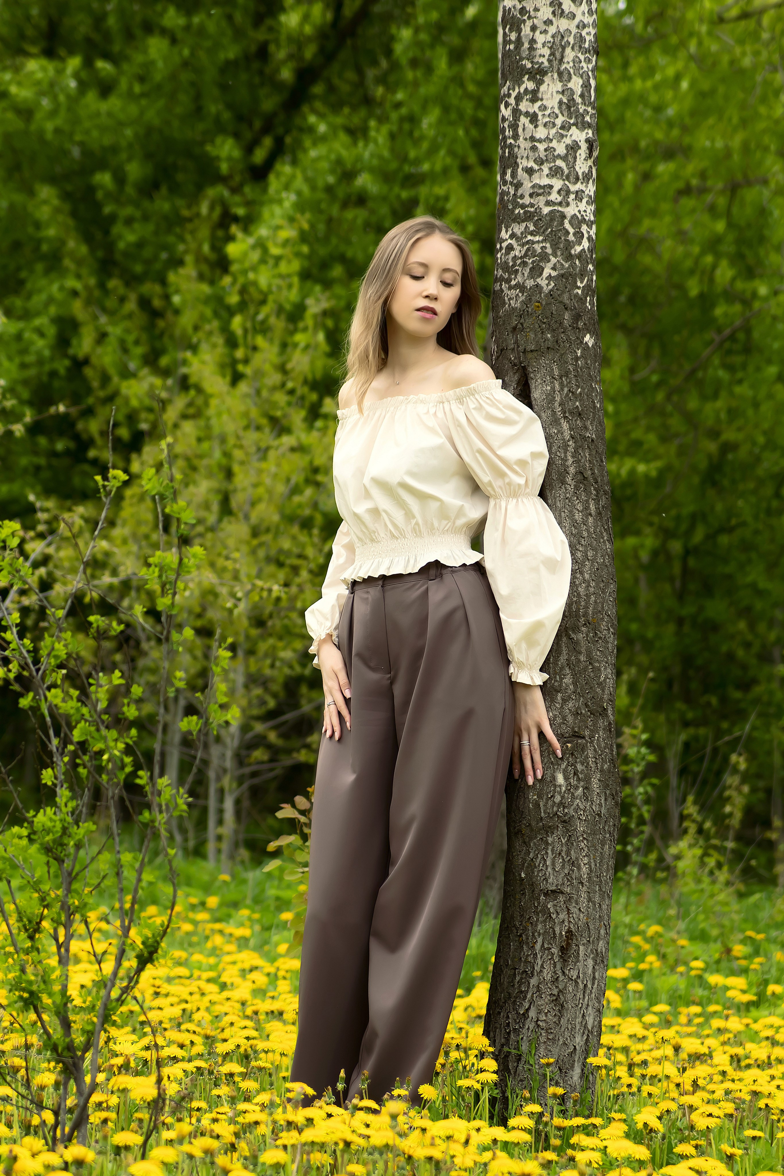 Индивидуальная фотосессия на цветении. Детский и семейный фотограф Кемерово Антонина Семеркова!