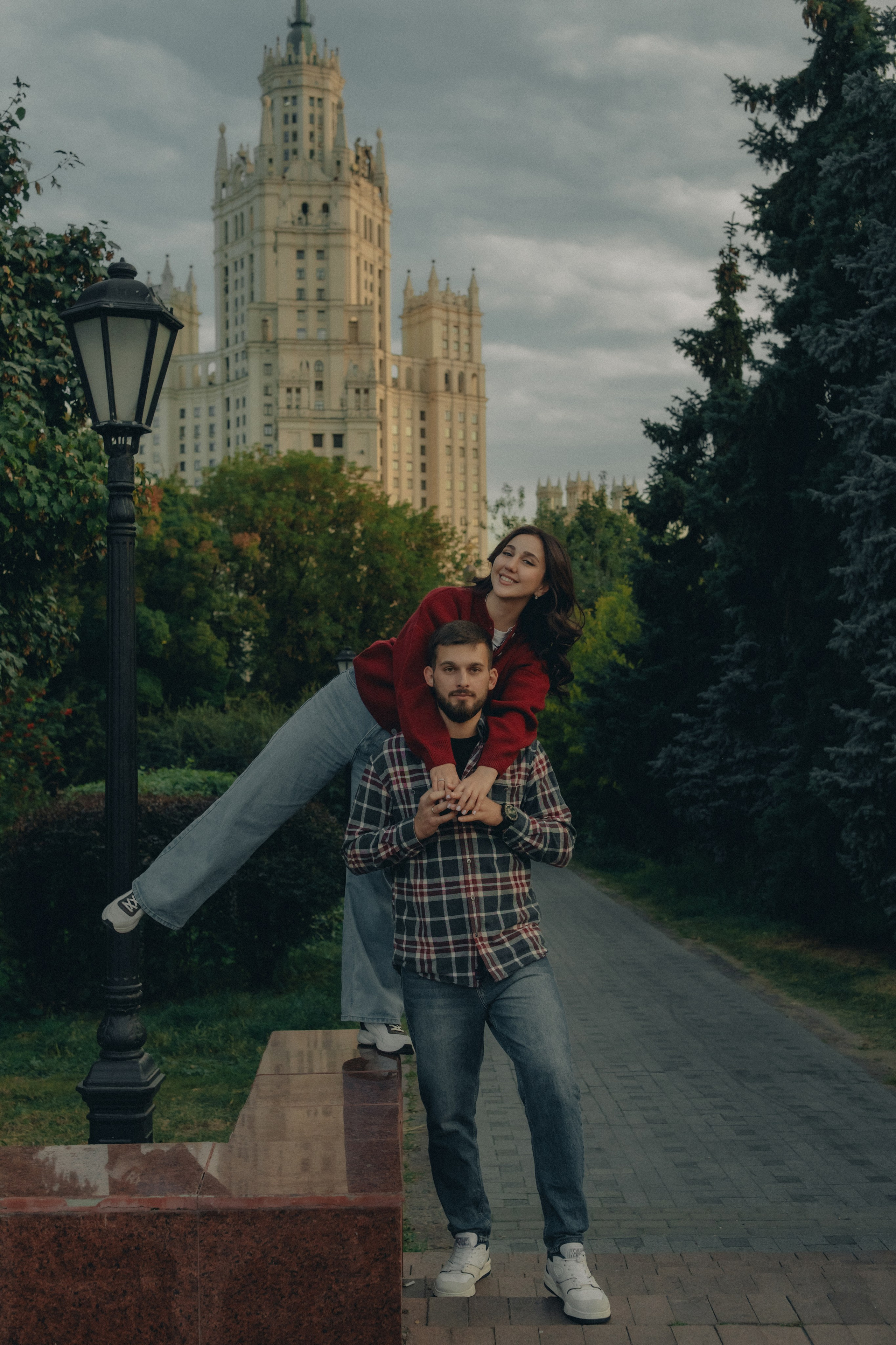 M & V | фотосессия на Котельнической набережной. Портретный фотограф Москва