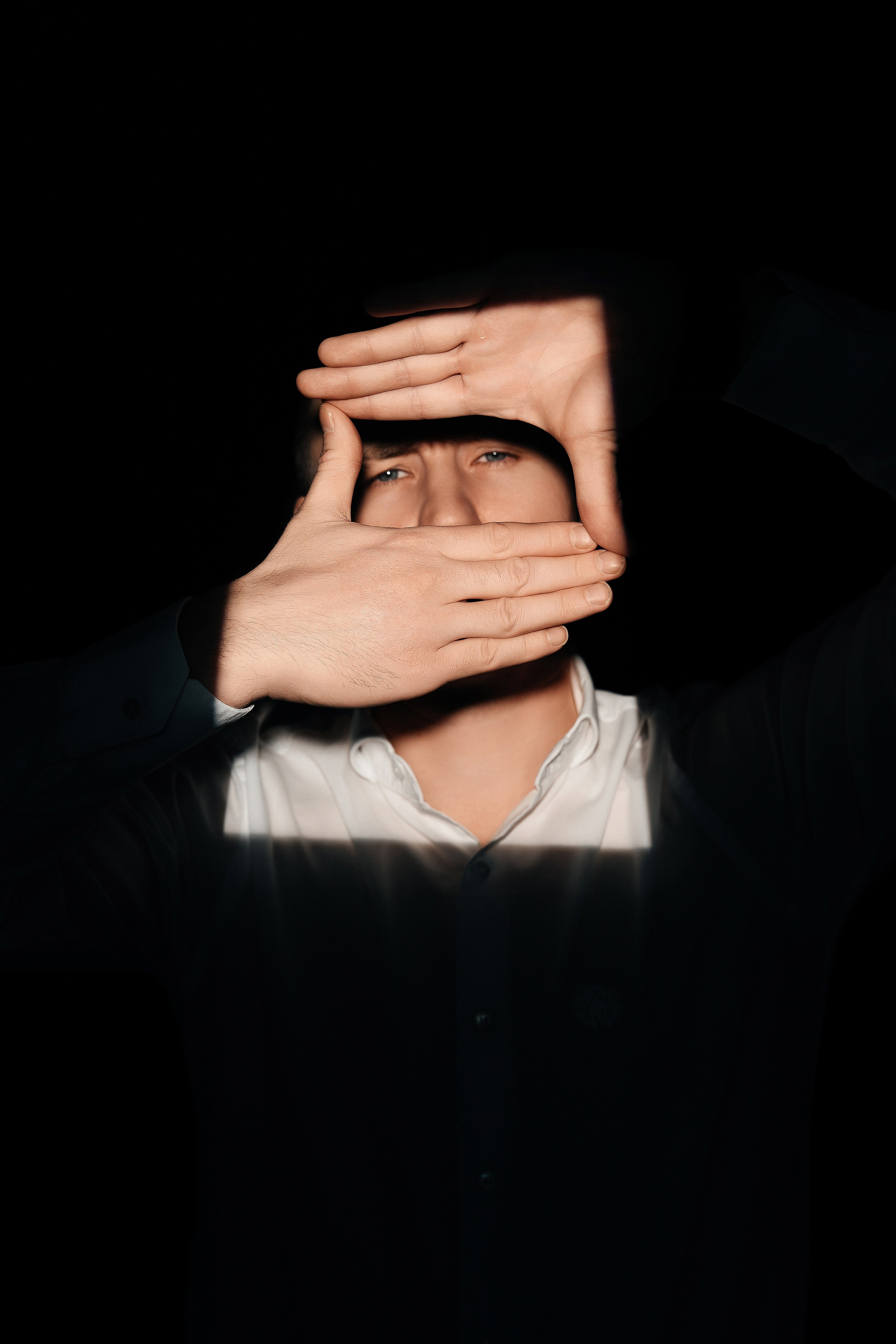 Юридическая компания Контент. Lokos.pro Ник Соколов Фото и Видео Москва/Ростов-на-Дону