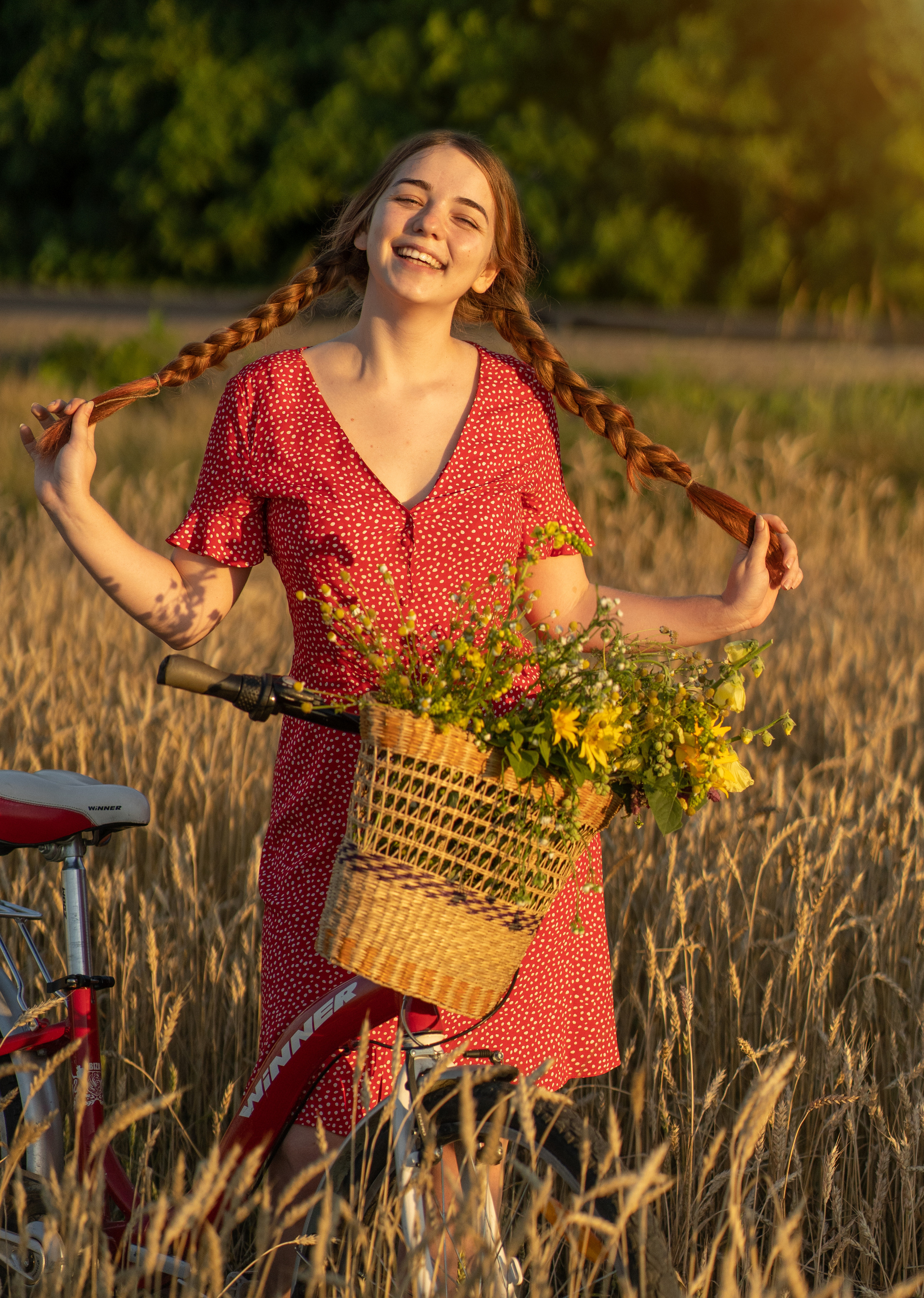Закат в пшеничном поле. Виктория. Лариса Коновалова — портретный фотограф (Майкоп, Краснодар)