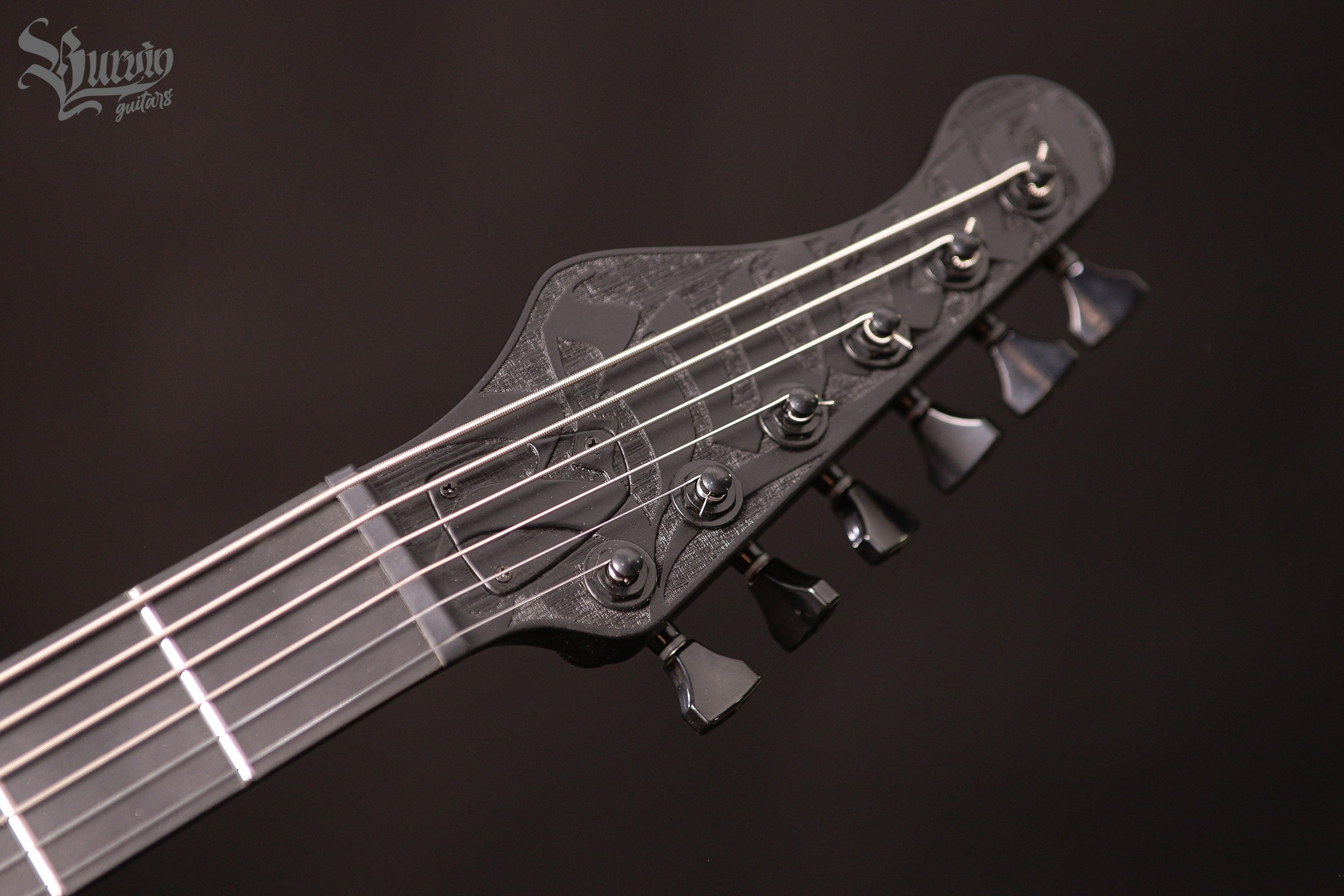 035 YAGA. Master of making guitars and basses to order