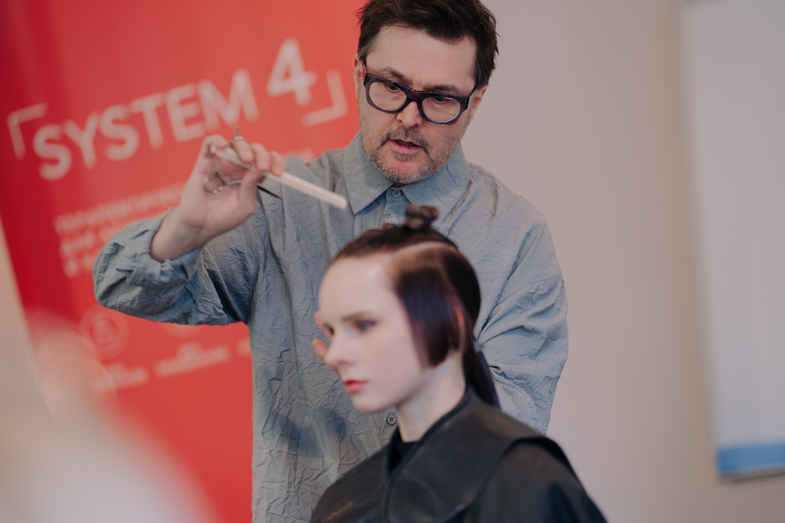 Мастер класс по стрижкам от Олега Курникова. Портретный и репортажный фотограф в Санкт-Петербурге Максим Пашков