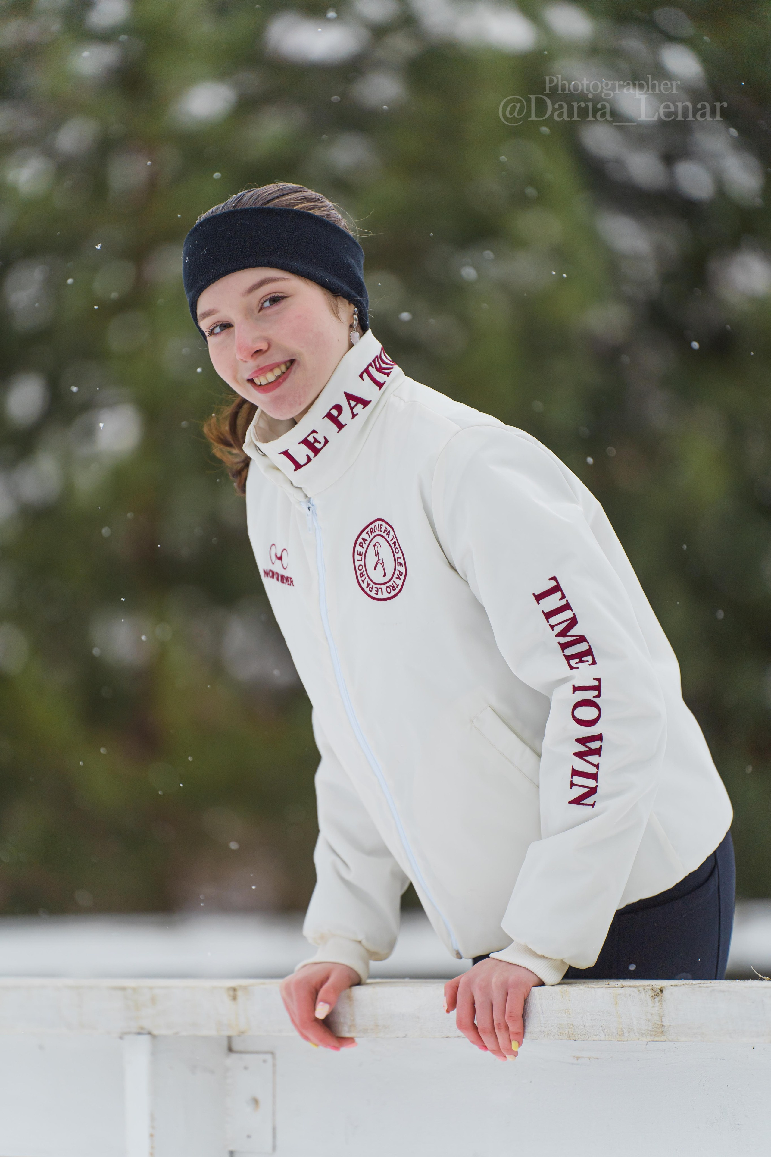 Настя и Луся. КК «Толстая лошадь». Фотограф в Москве Ленарская Дарья