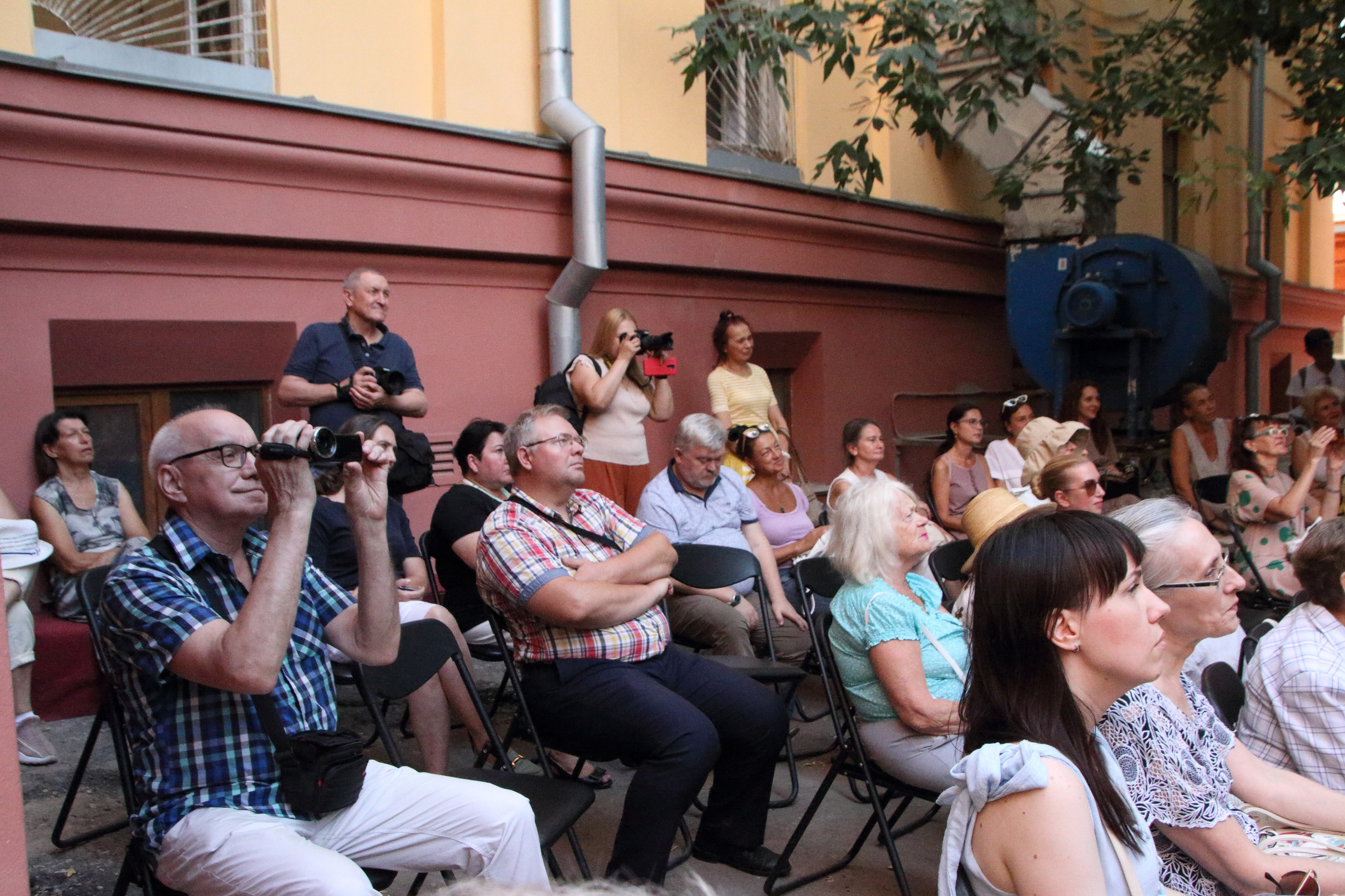 30.08.2022 Презентация фотоальбома Юрия Стрельца. Фотообъединение Самарского областного отделения Союза журналистов России
