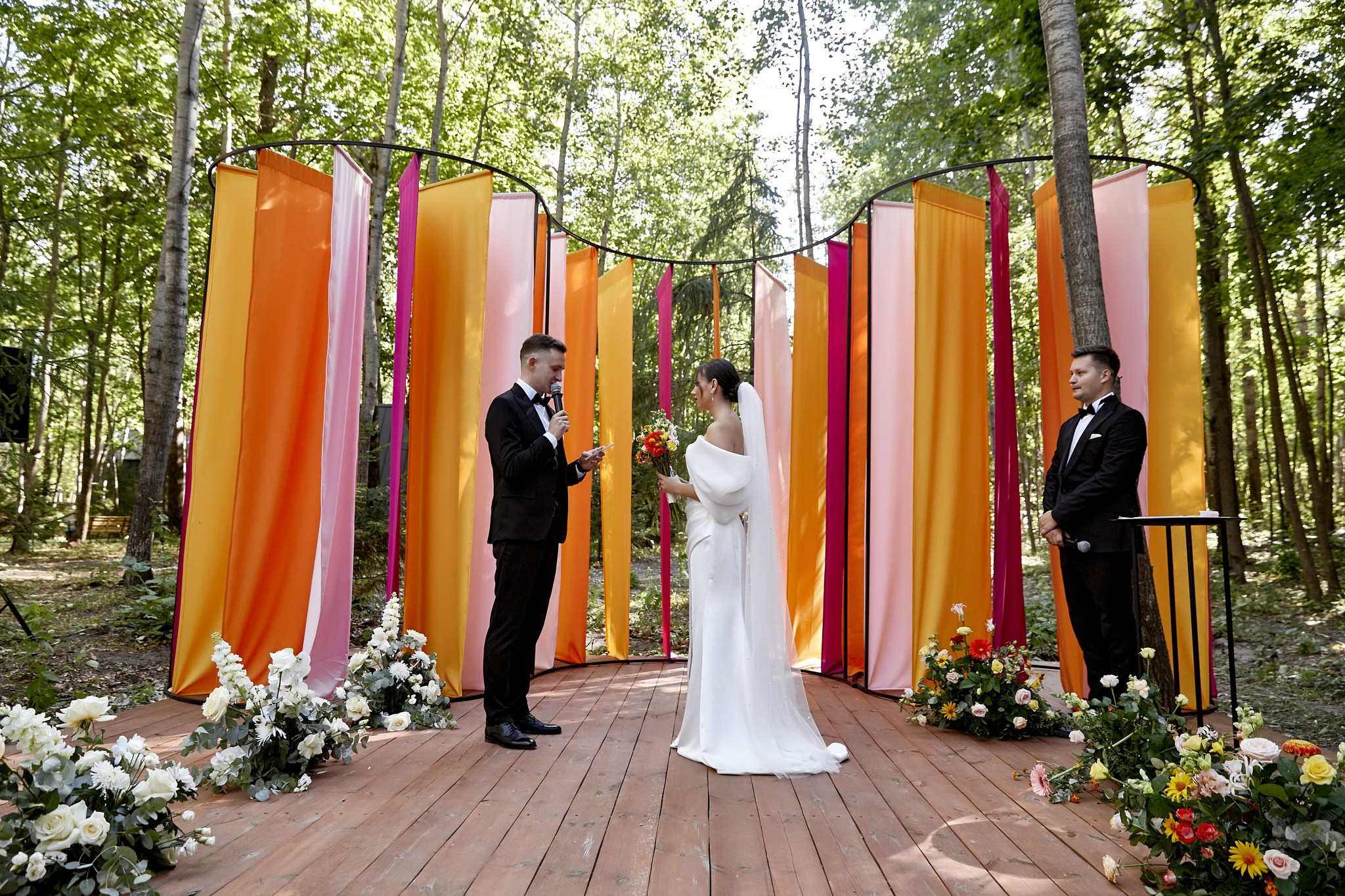 Living color — яркие и живые декорации от НикитинаДекор. Студия декора НикитинаДекор — оформление мероприятий в Ульяновске. Профессиональное создание эксклюзивных декораций